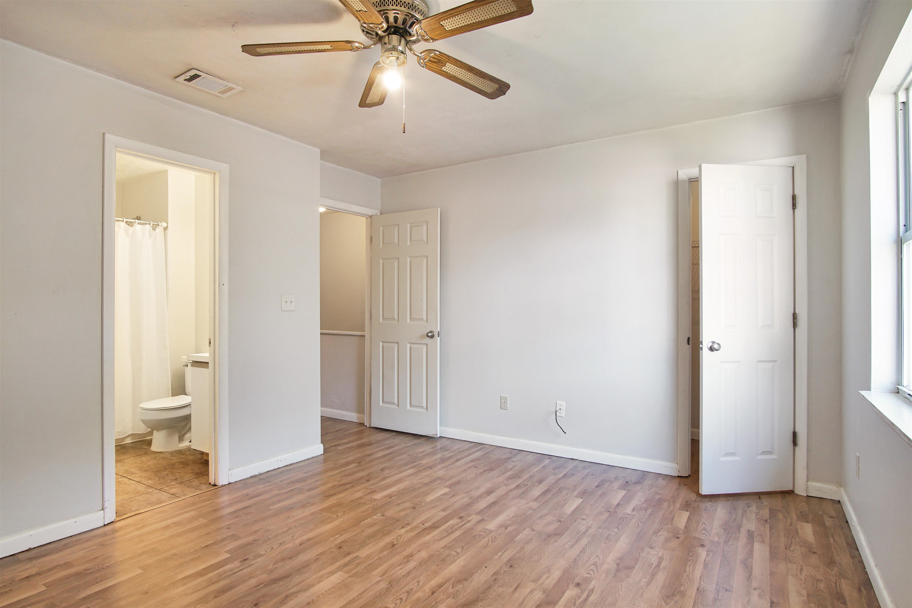 1497 Live Oak Drive