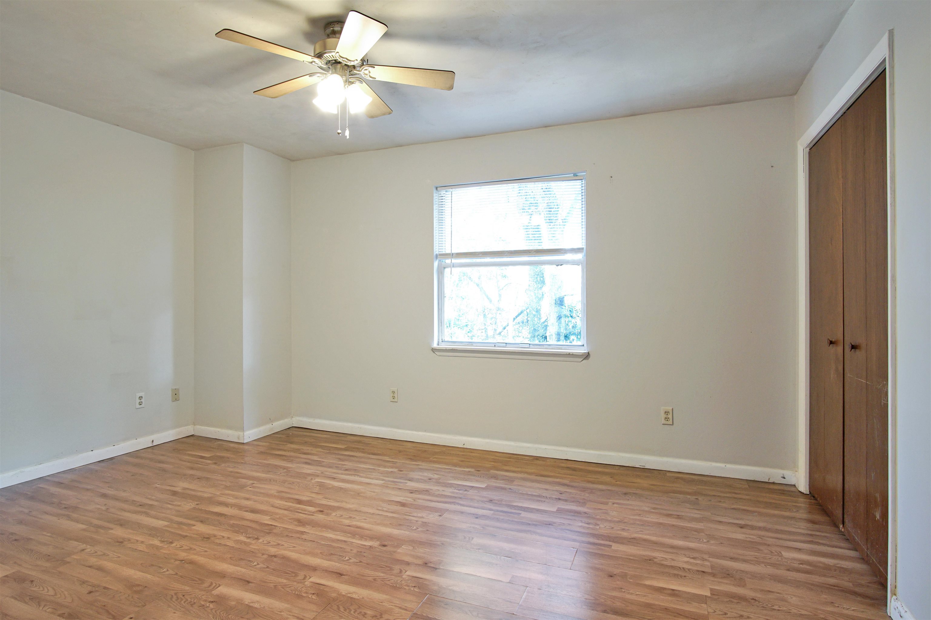 1497 Live Oak Drive