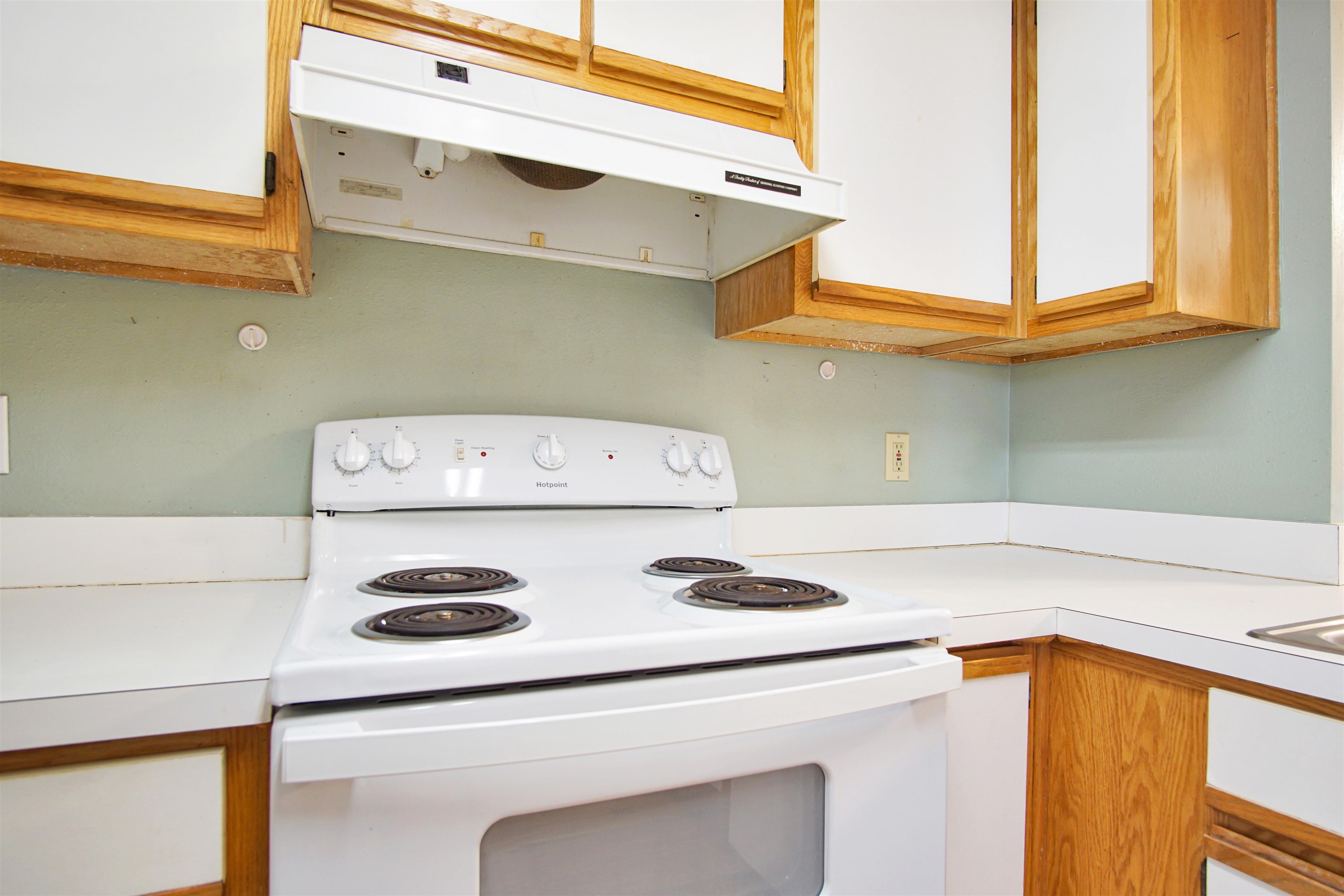 1497 Live Oak Drive