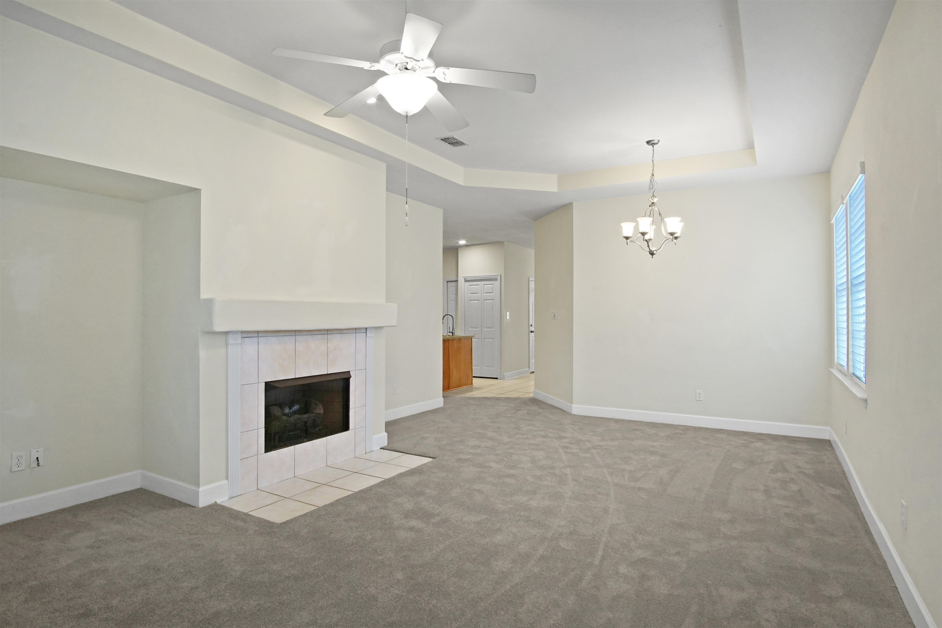 5441 Hampton Hill Circle