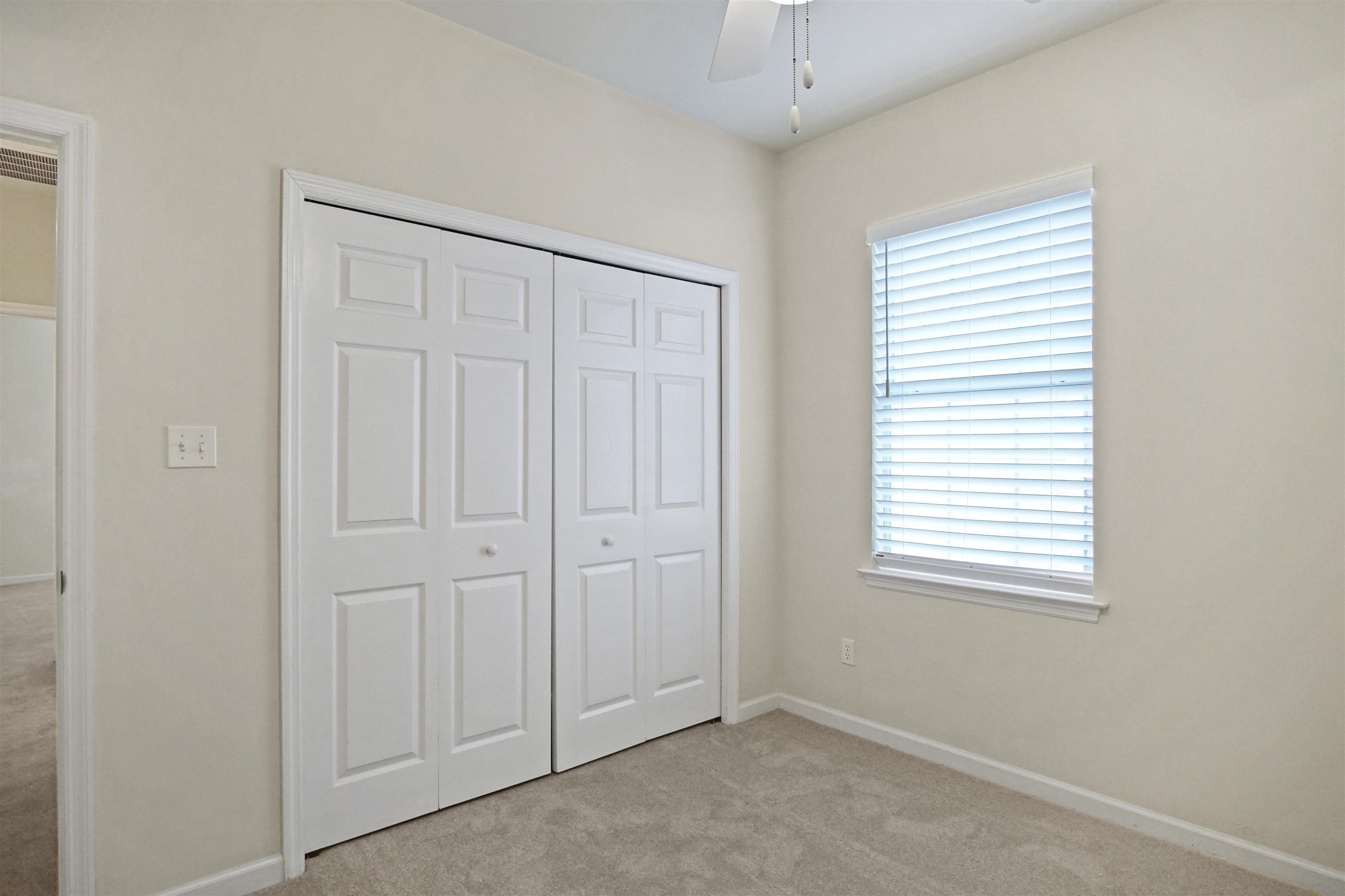 5441 Hampton Hill Circle