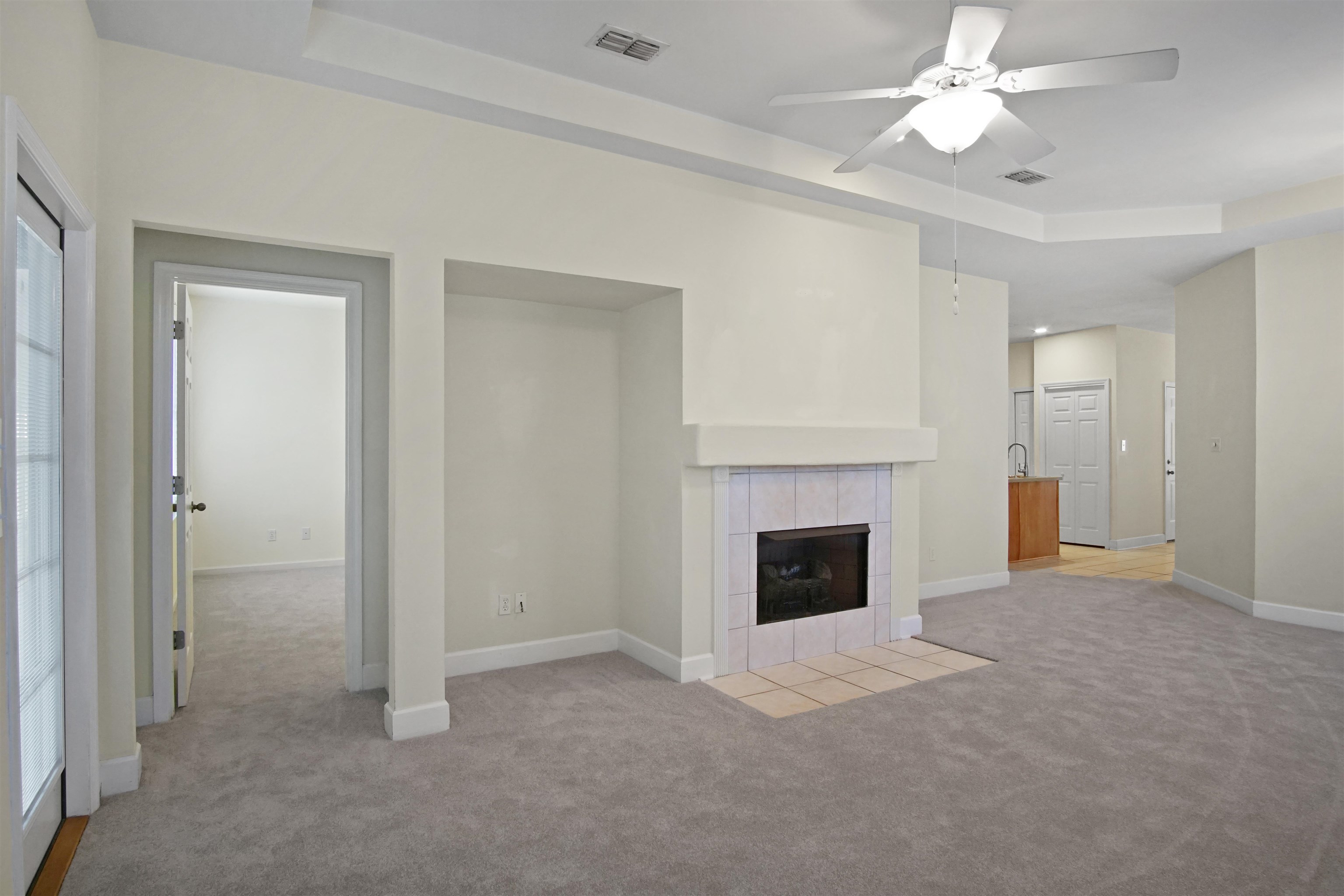 5441 Hampton Hill Circle