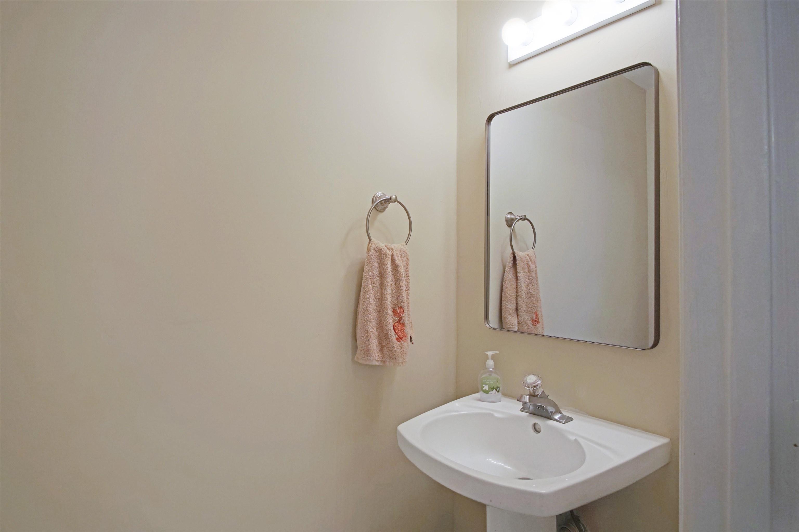 529 Collinsford Road