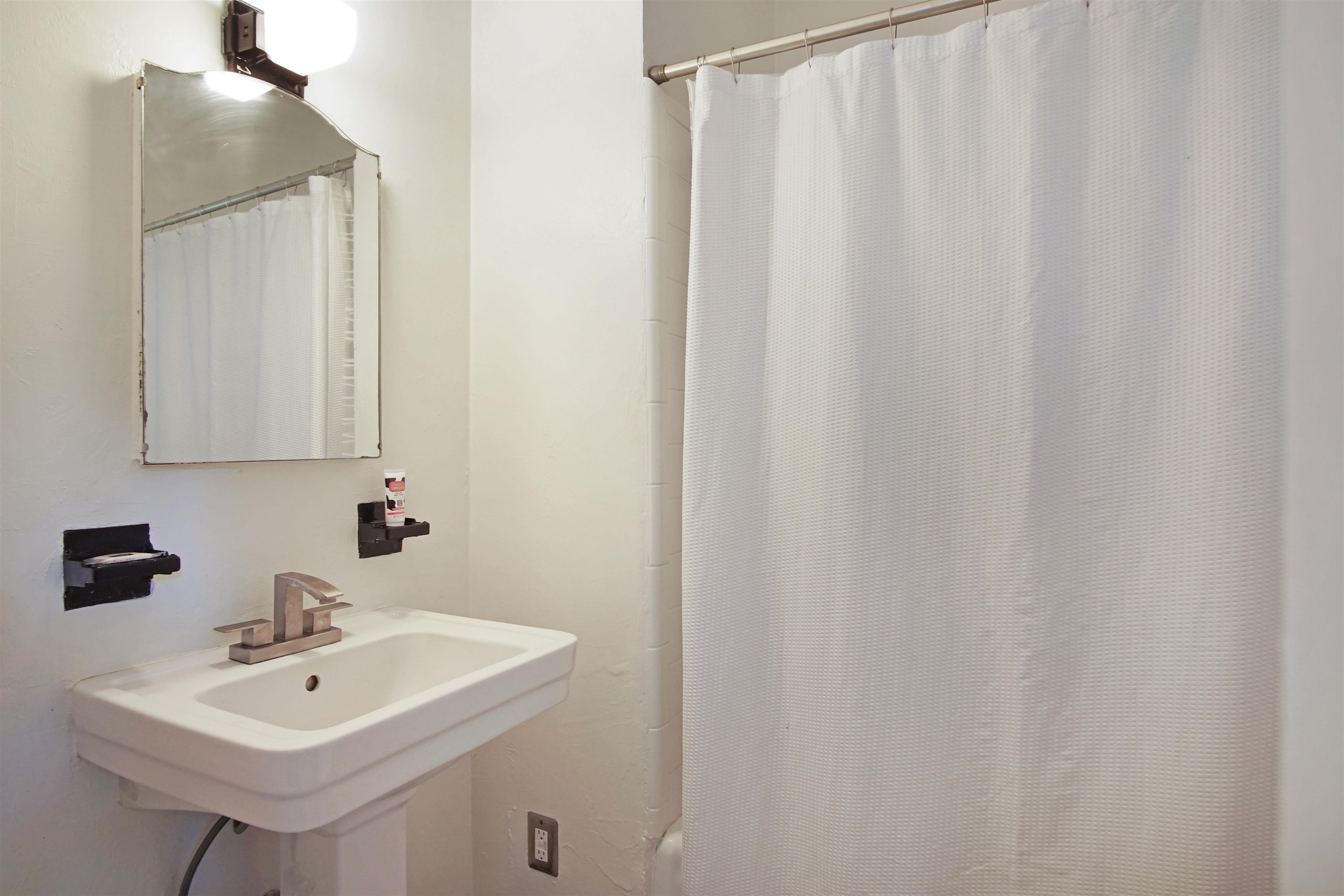 1647 Lake Ella Drive