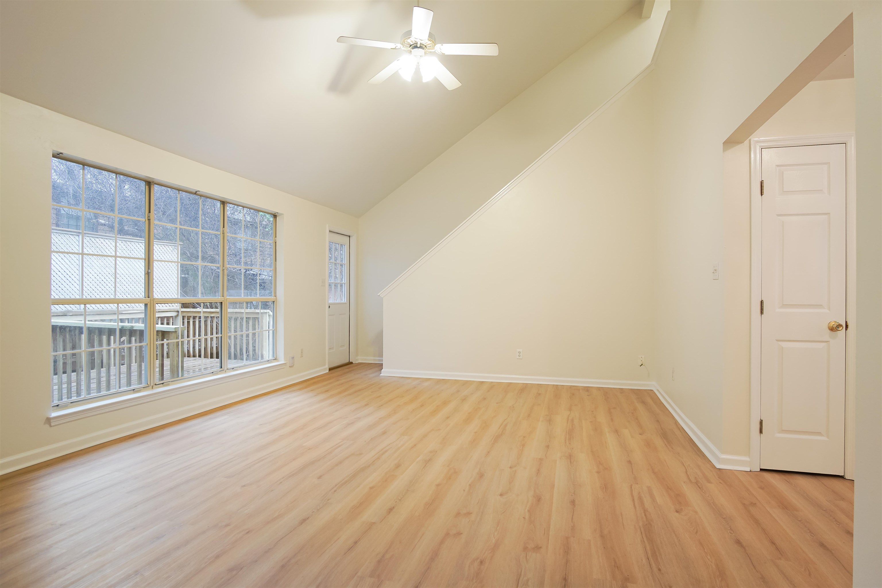 4420 SIESTA Court