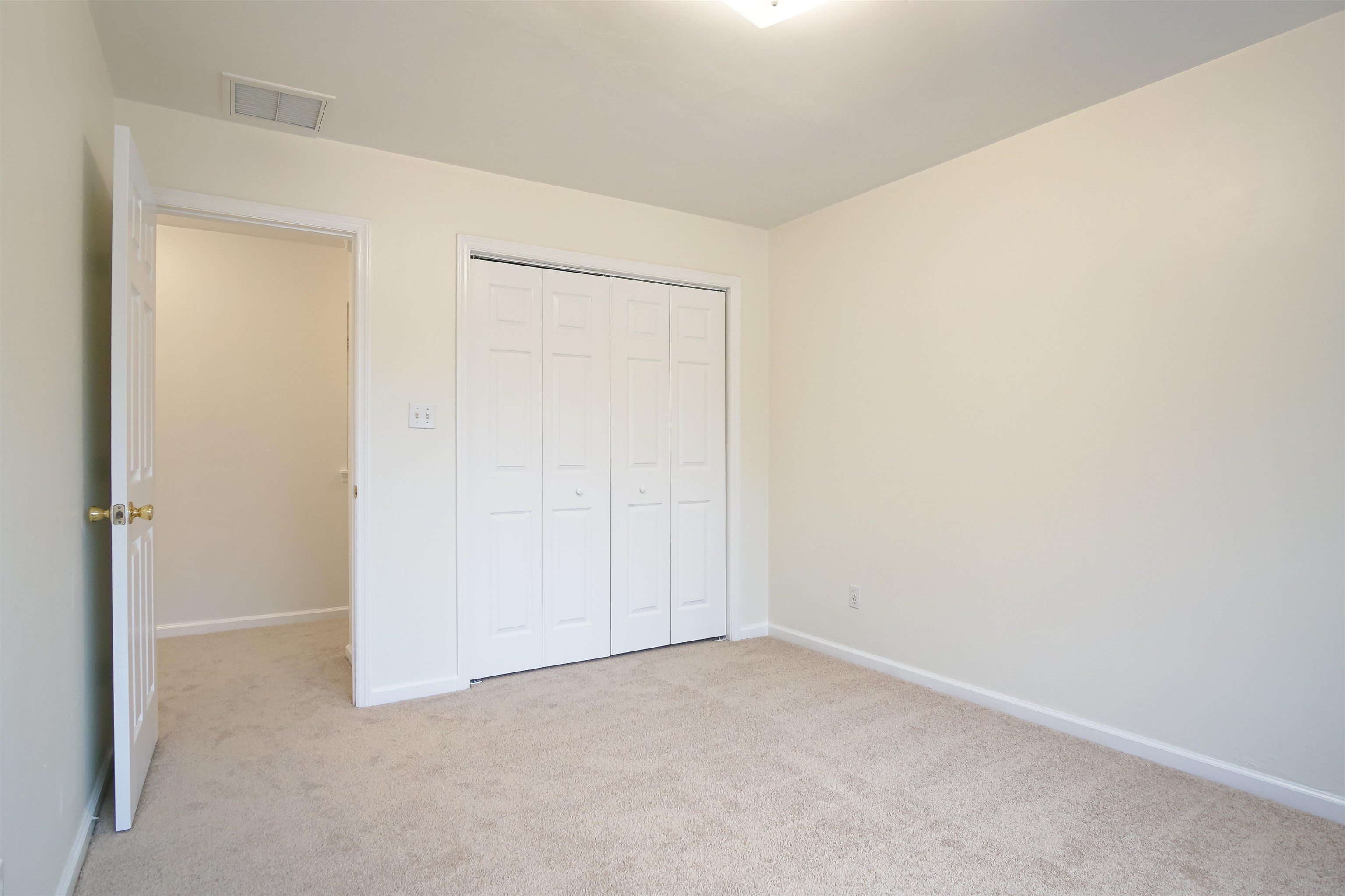 4420 SIESTA Court
