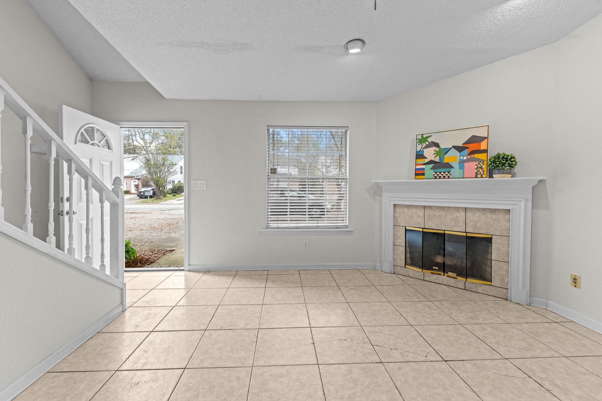 2506 NUGGET Lane