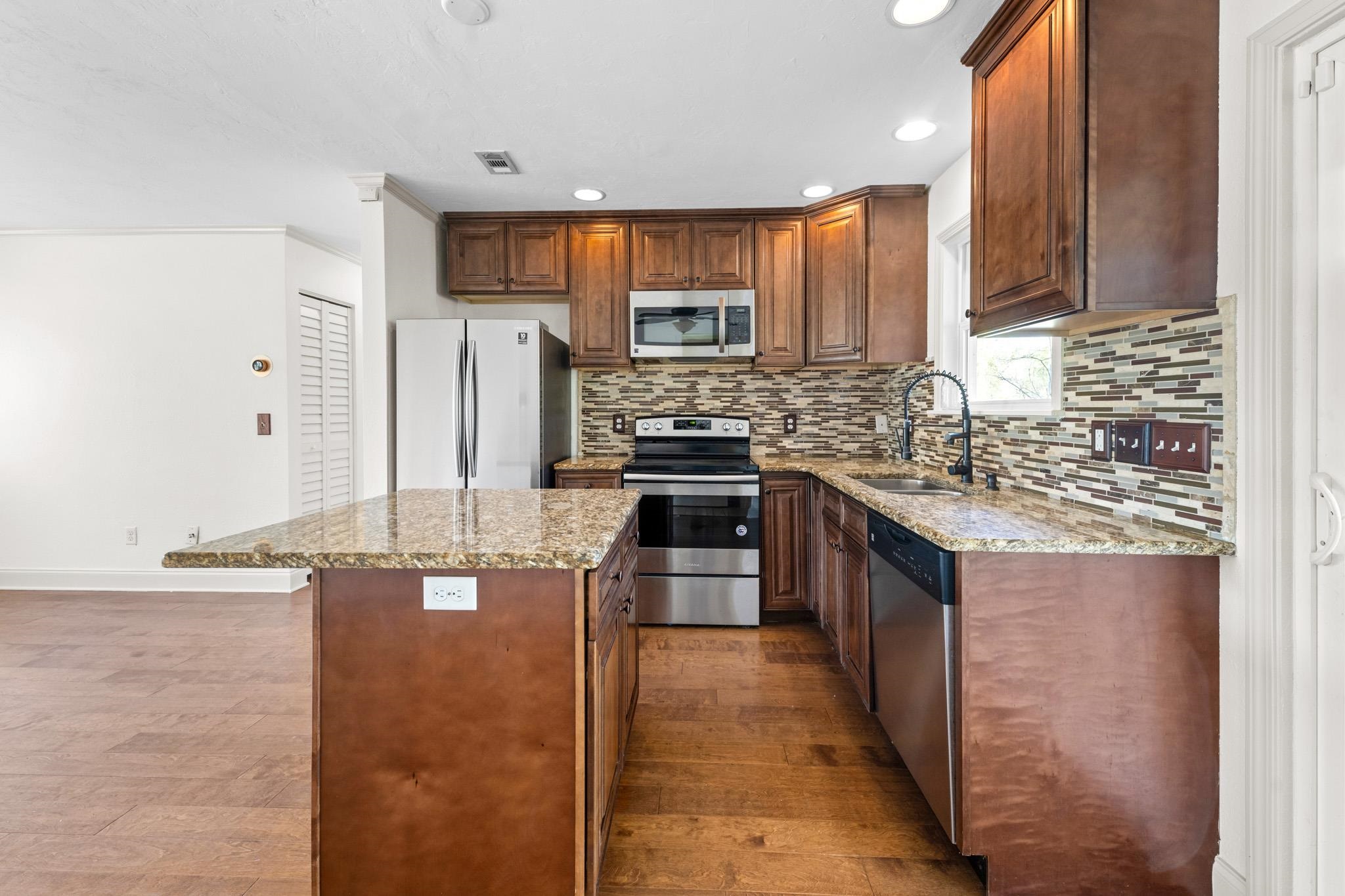 5751 CYPRESS Circle