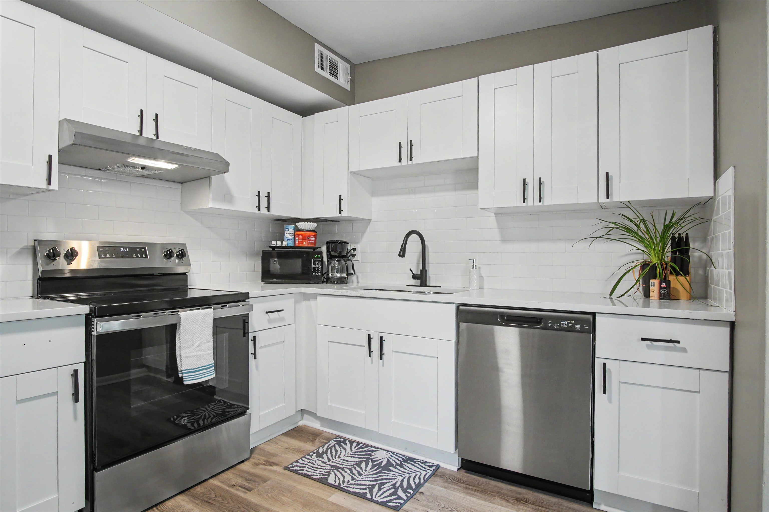 1722 Eisenhower Street