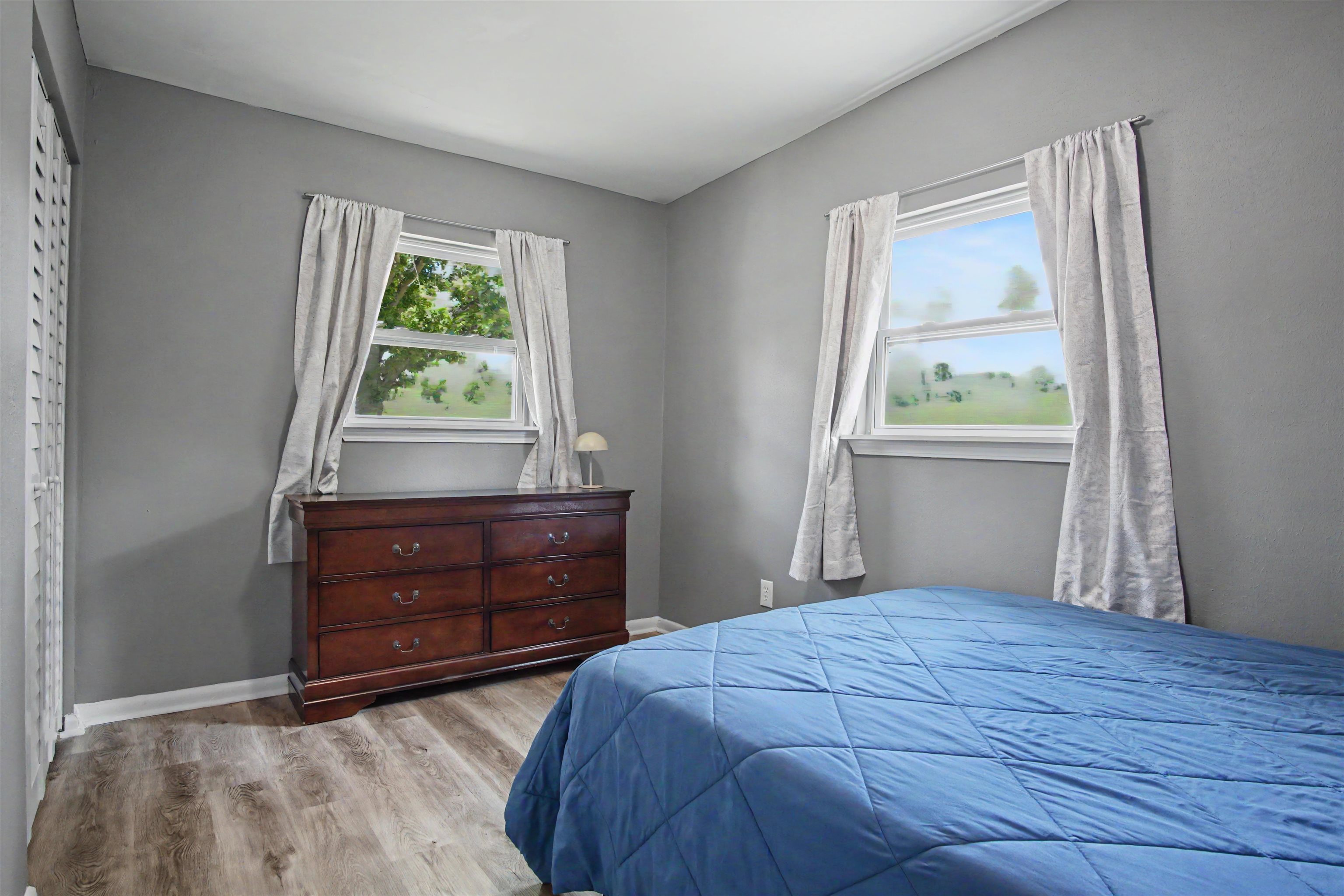 1722 Eisenhower Street