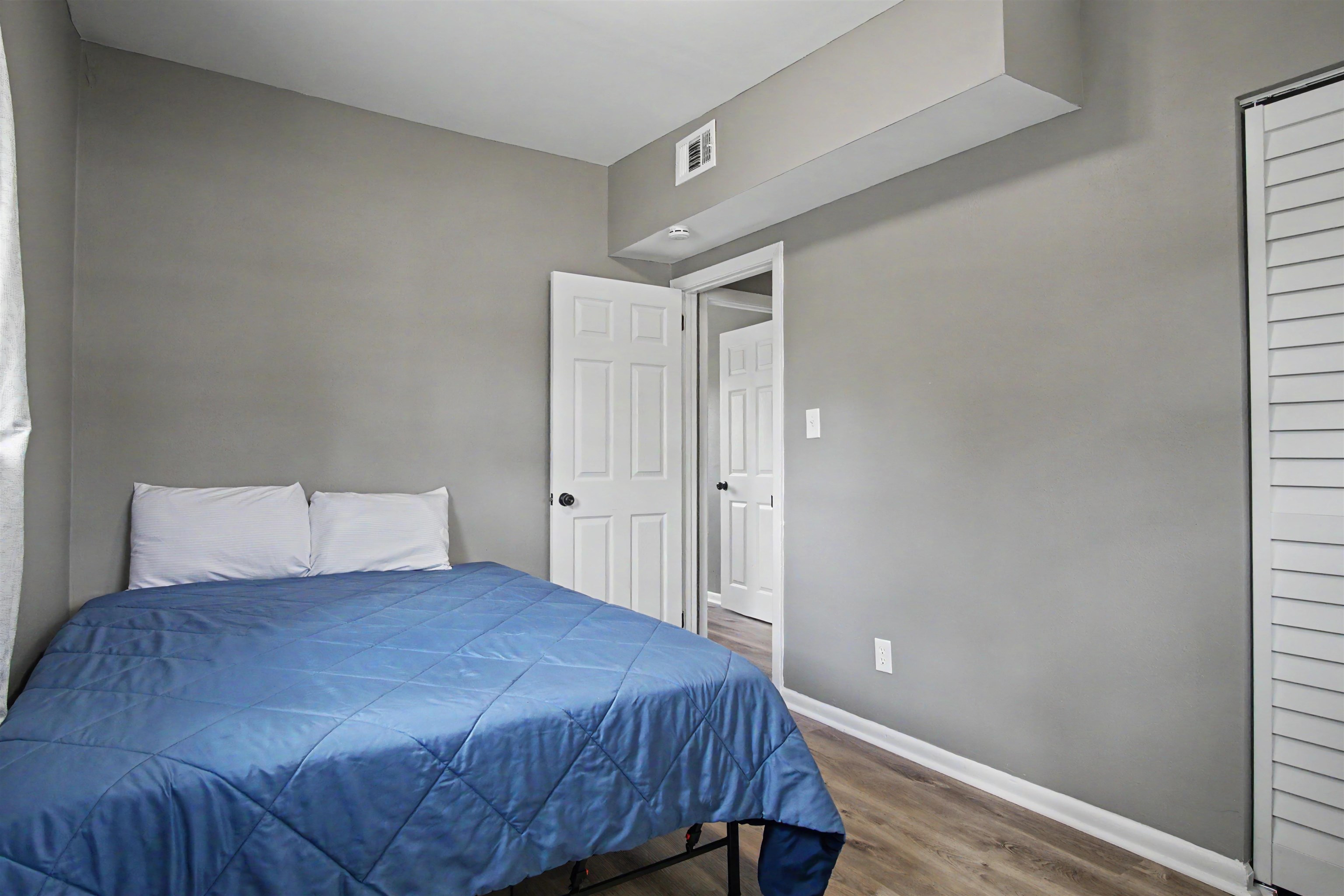 1722 Eisenhower Street