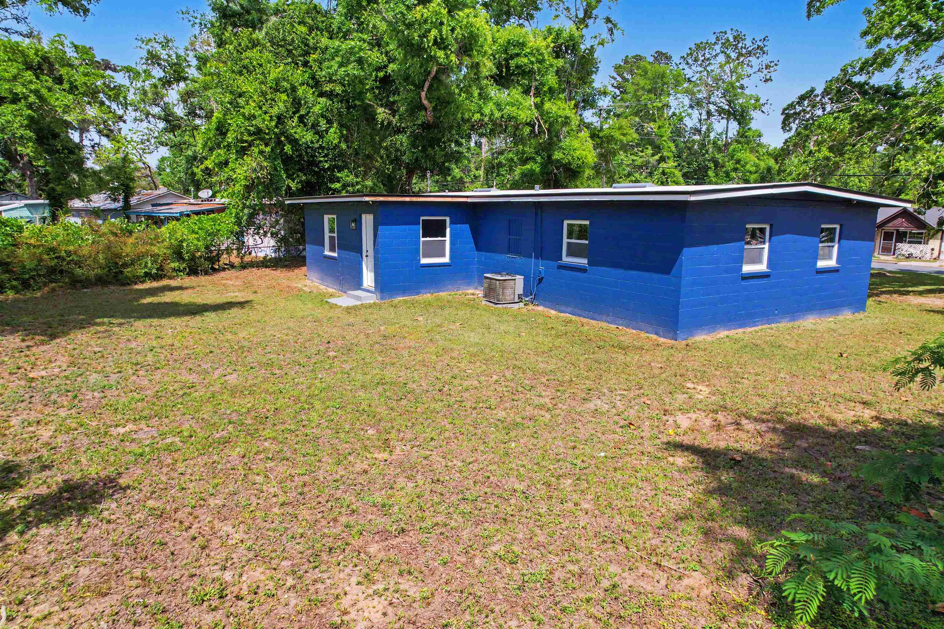 1722 Eisenhower Street