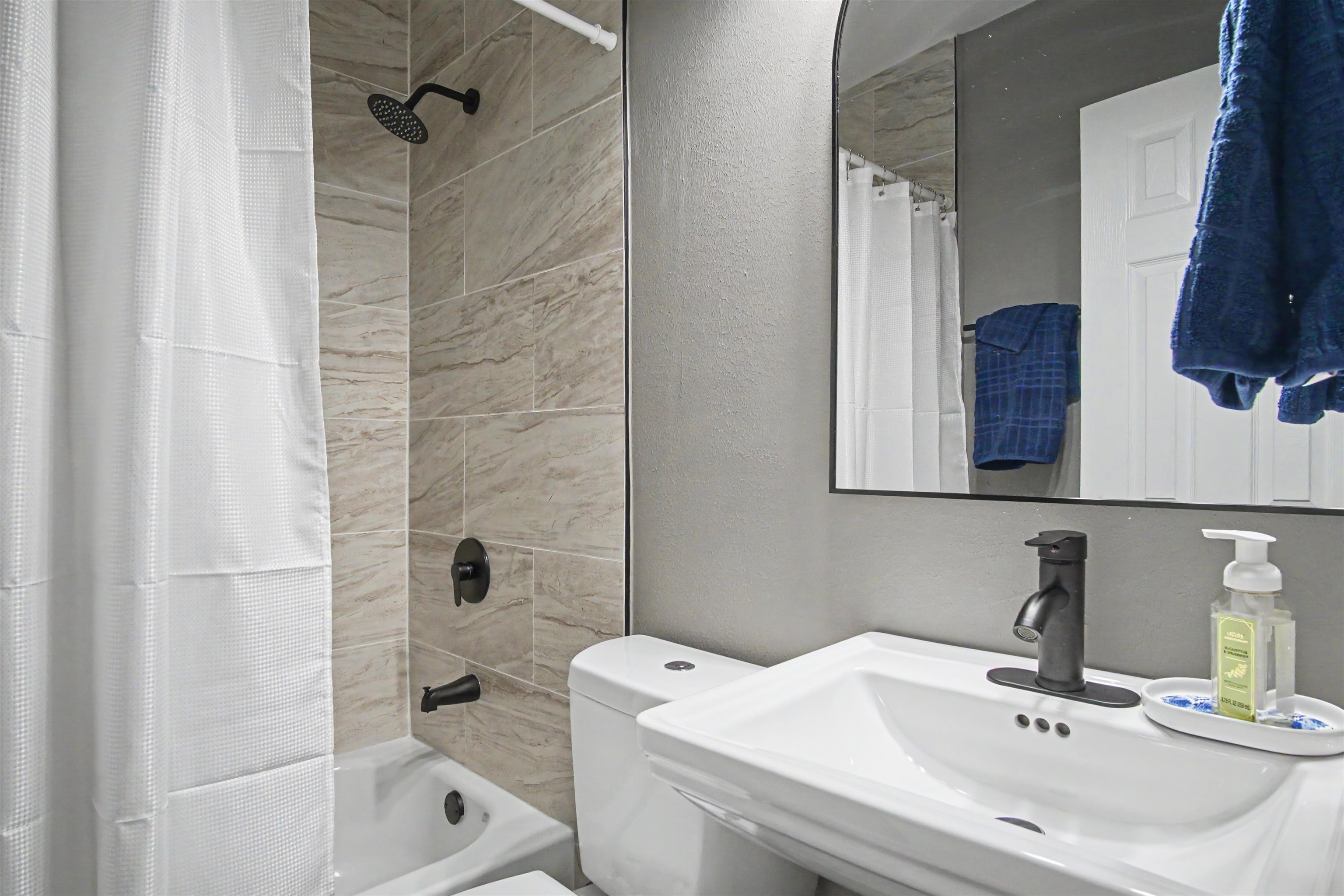 1722 Eisenhower Street