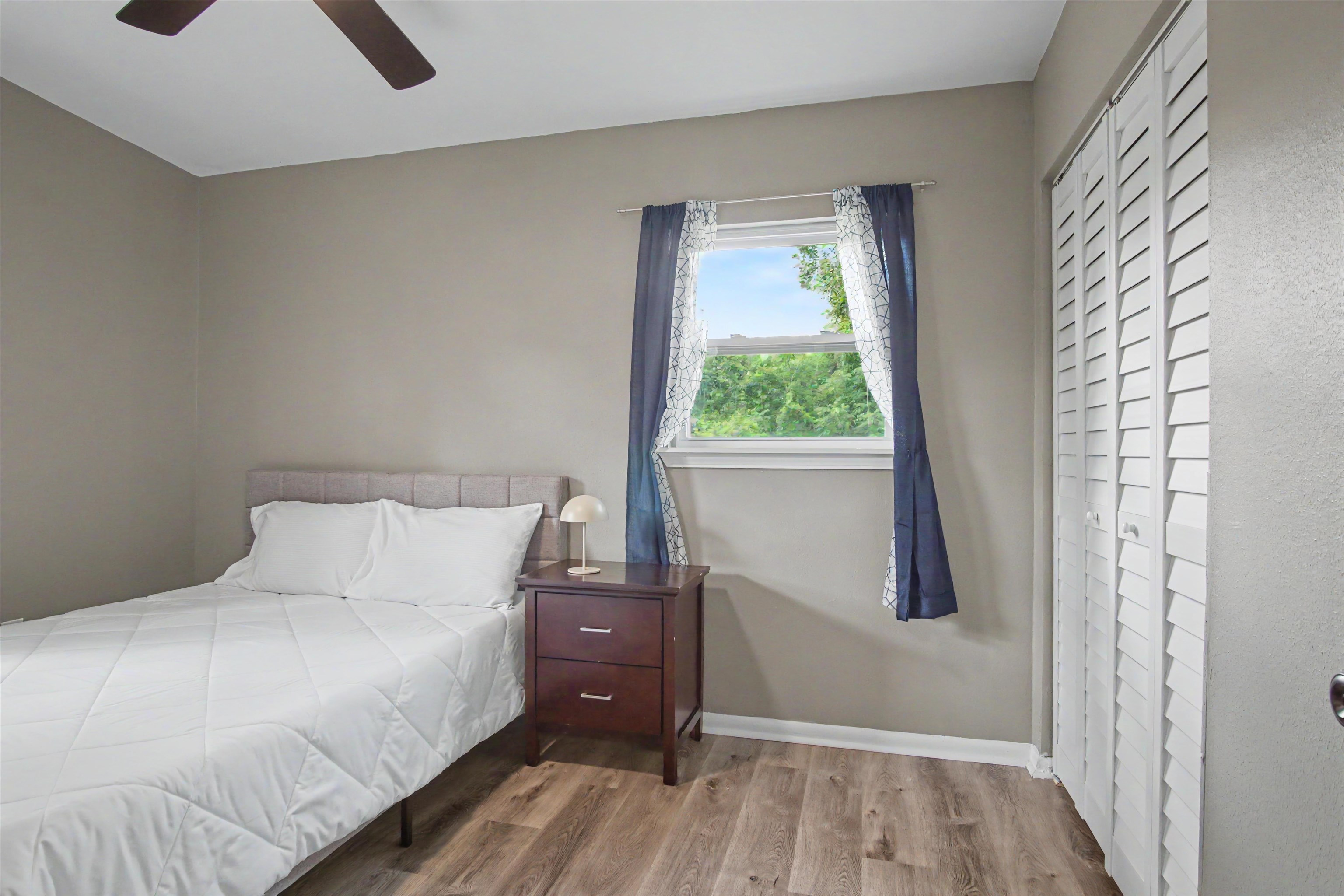 1722 Eisenhower Street