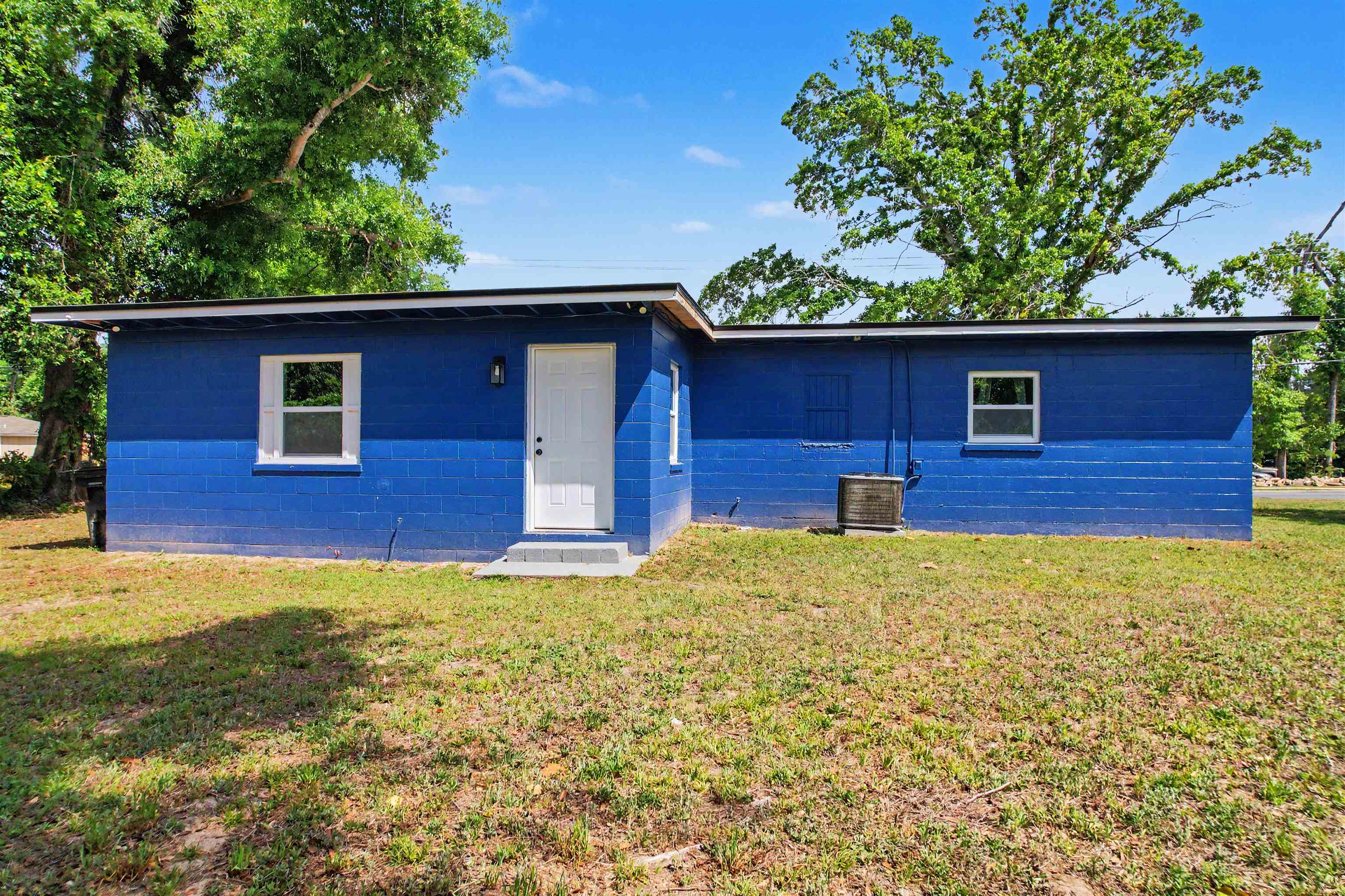 1722 Eisenhower Street