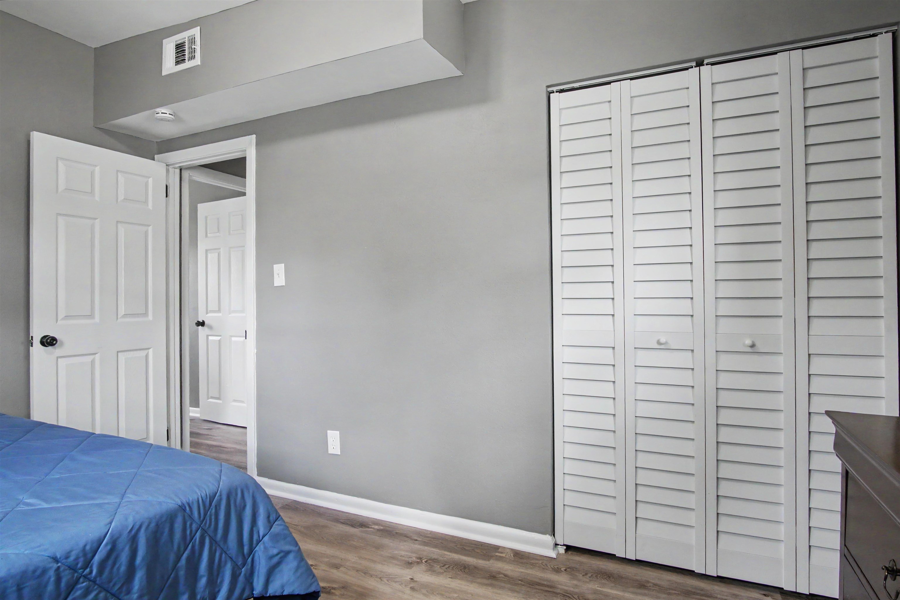 1722 Eisenhower Street