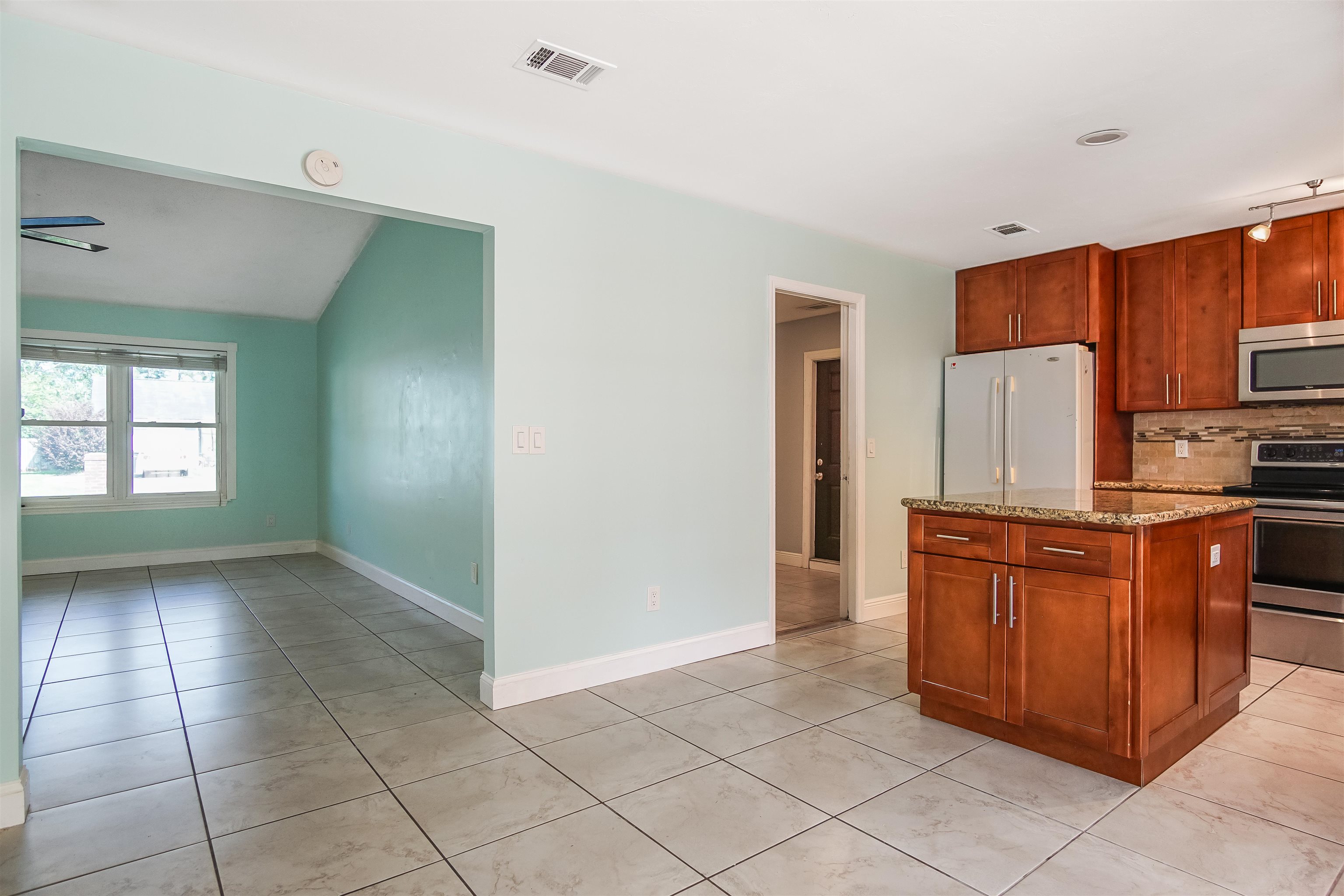 1926 Maryellen Drive