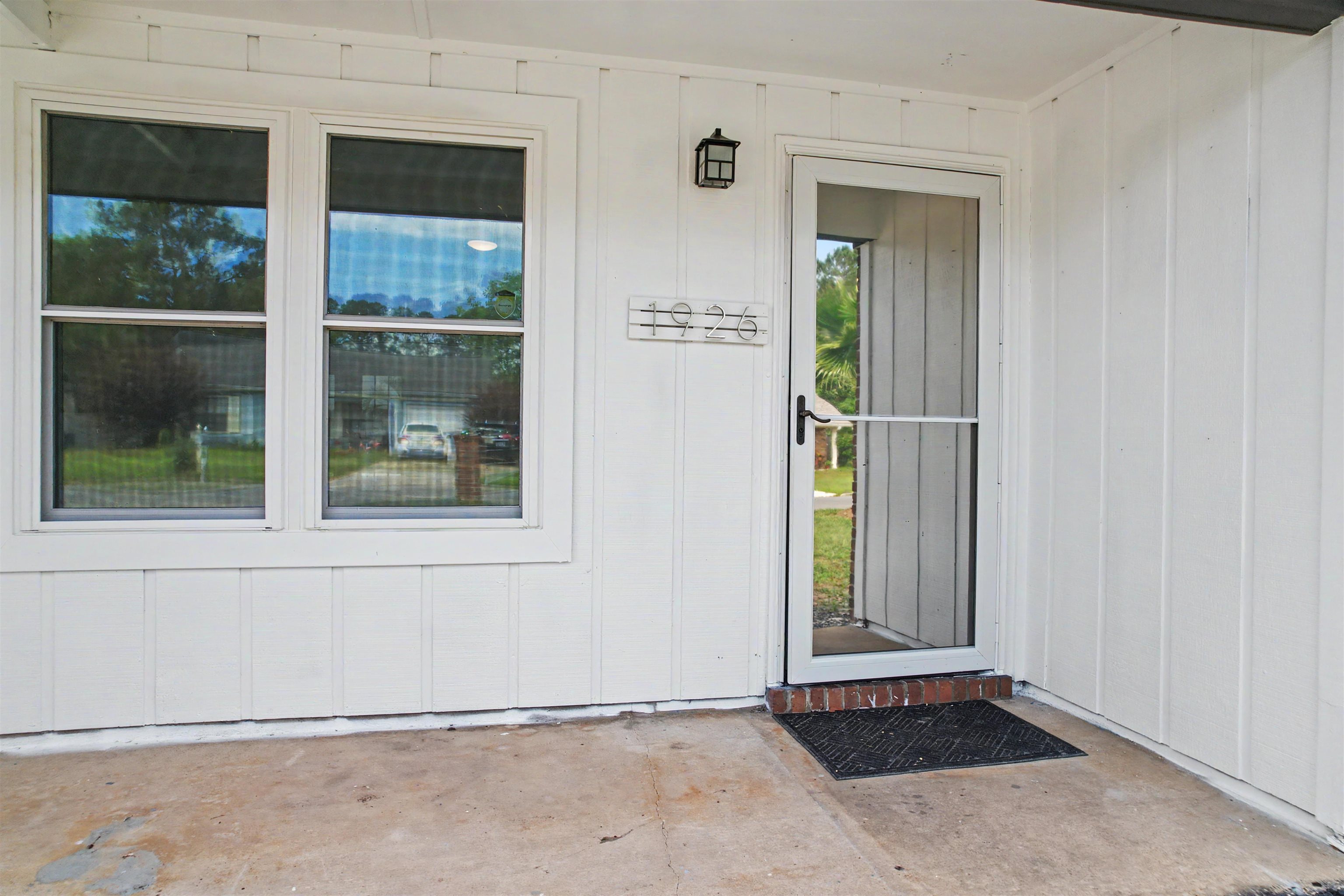 1926 Maryellen Drive