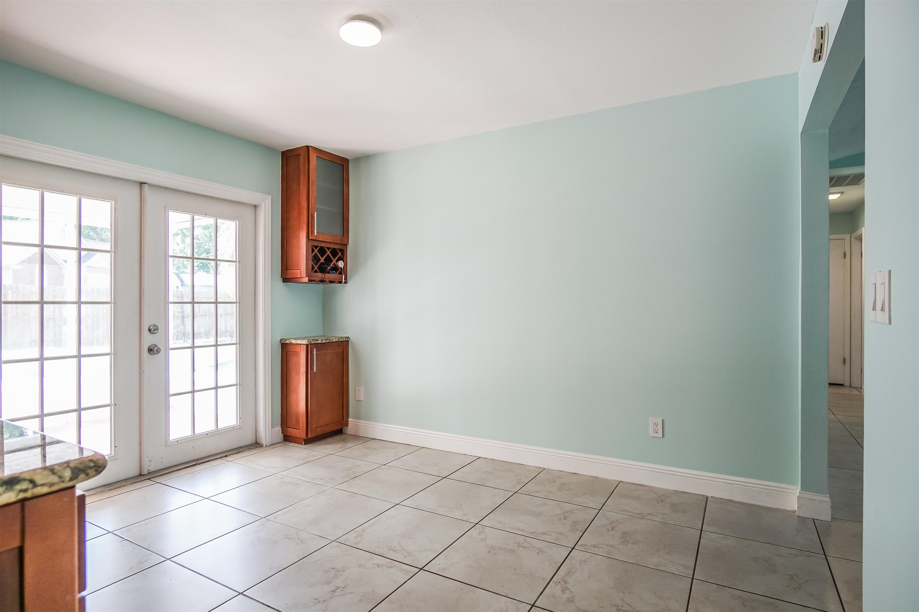 1926 Maryellen Drive