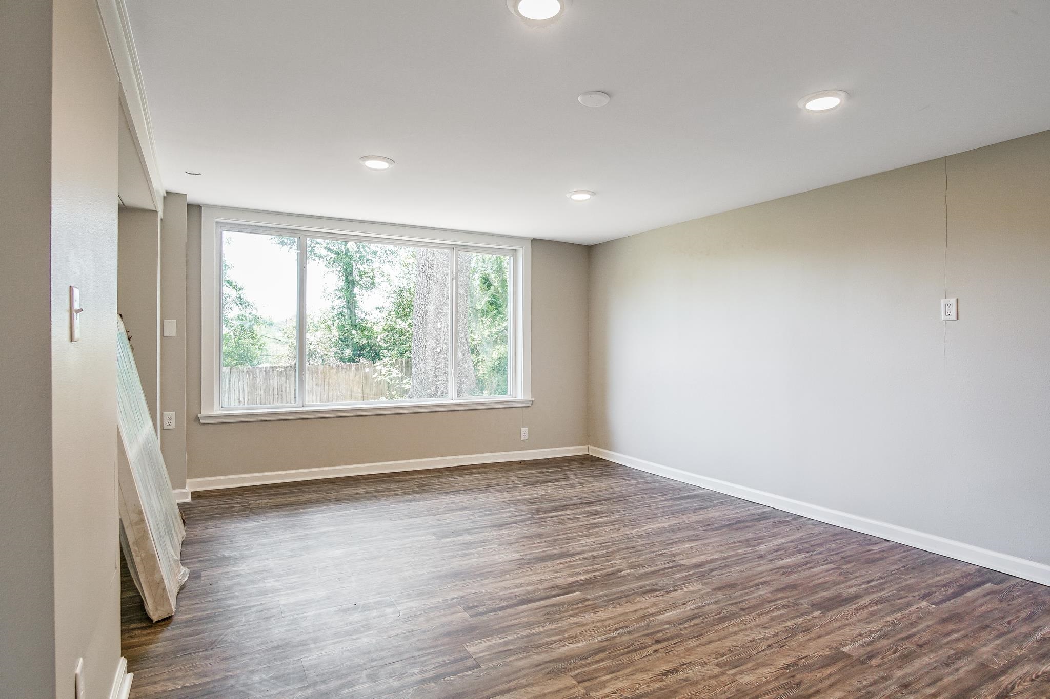 1700 S MERIDIAN Street