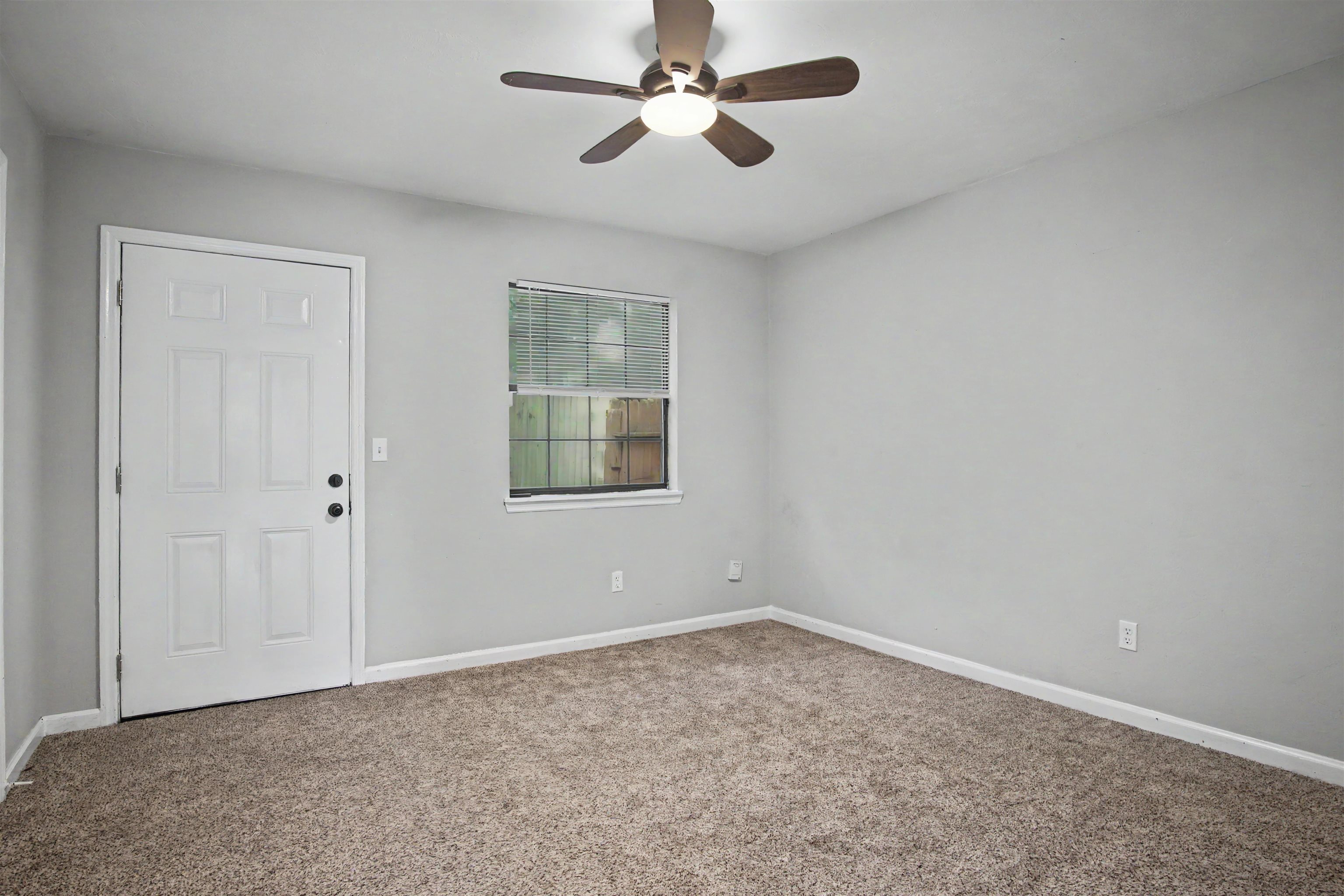 2374 HARTSFIELD Way