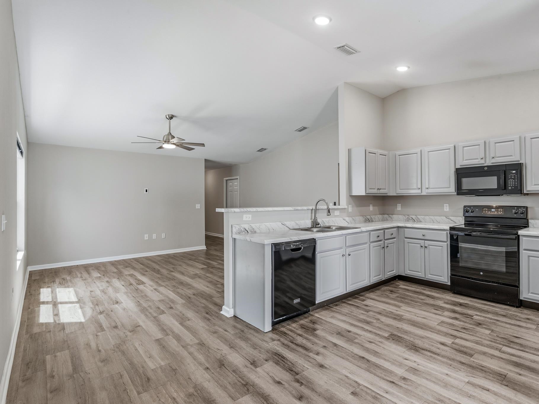 4561 RIVERS LANDING Drive