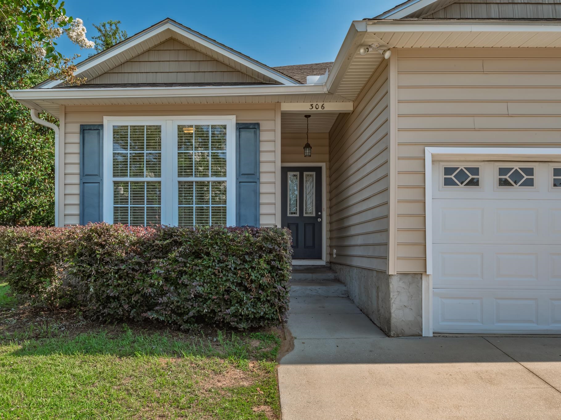 306 Pebble Pointe Court
