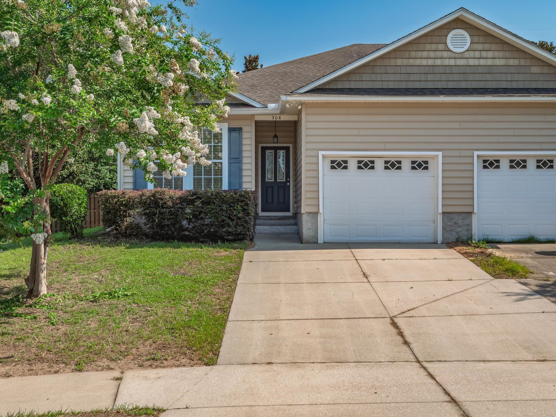 306 Pebble Pointe Court