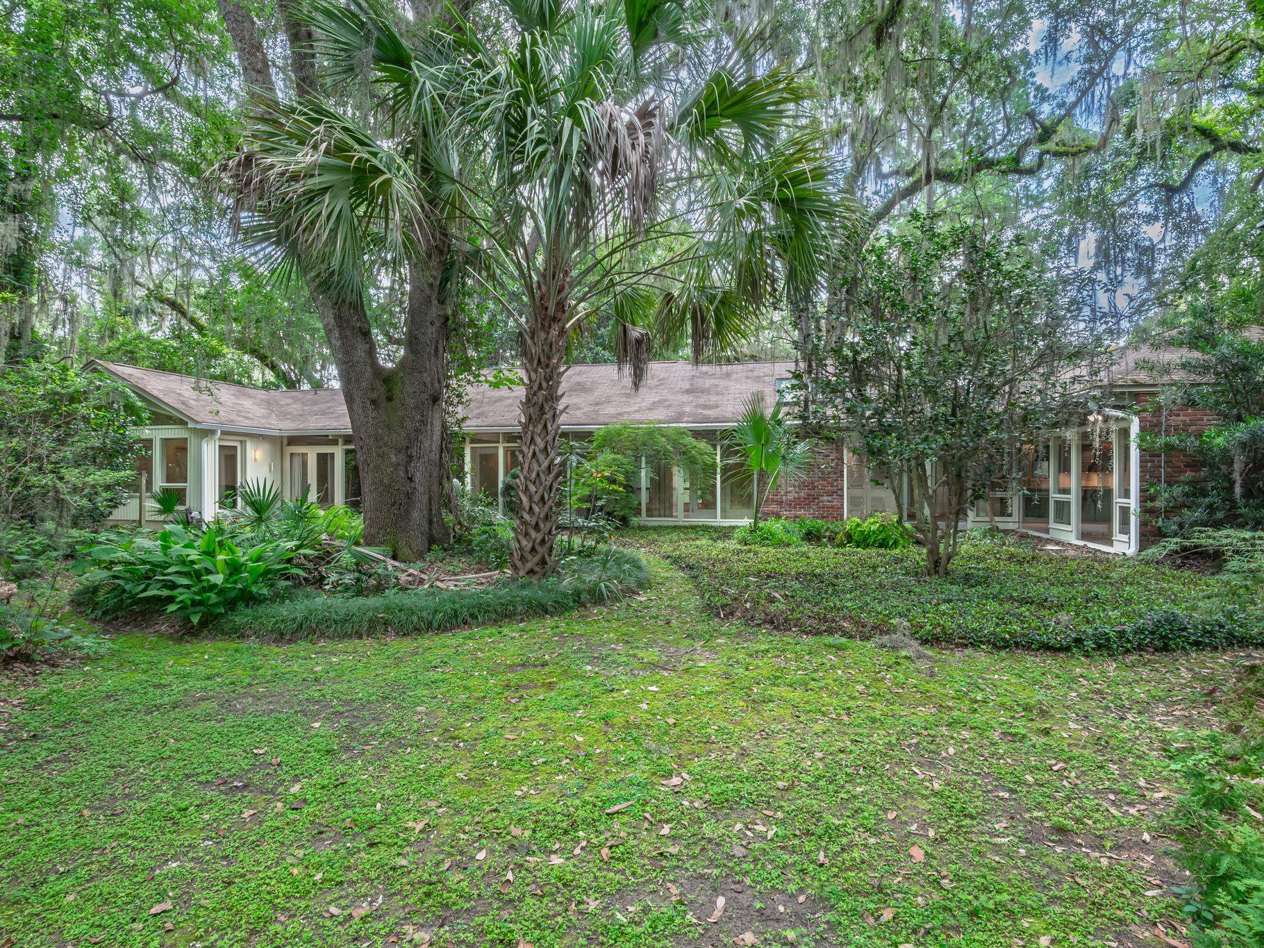 710 Waverly Road