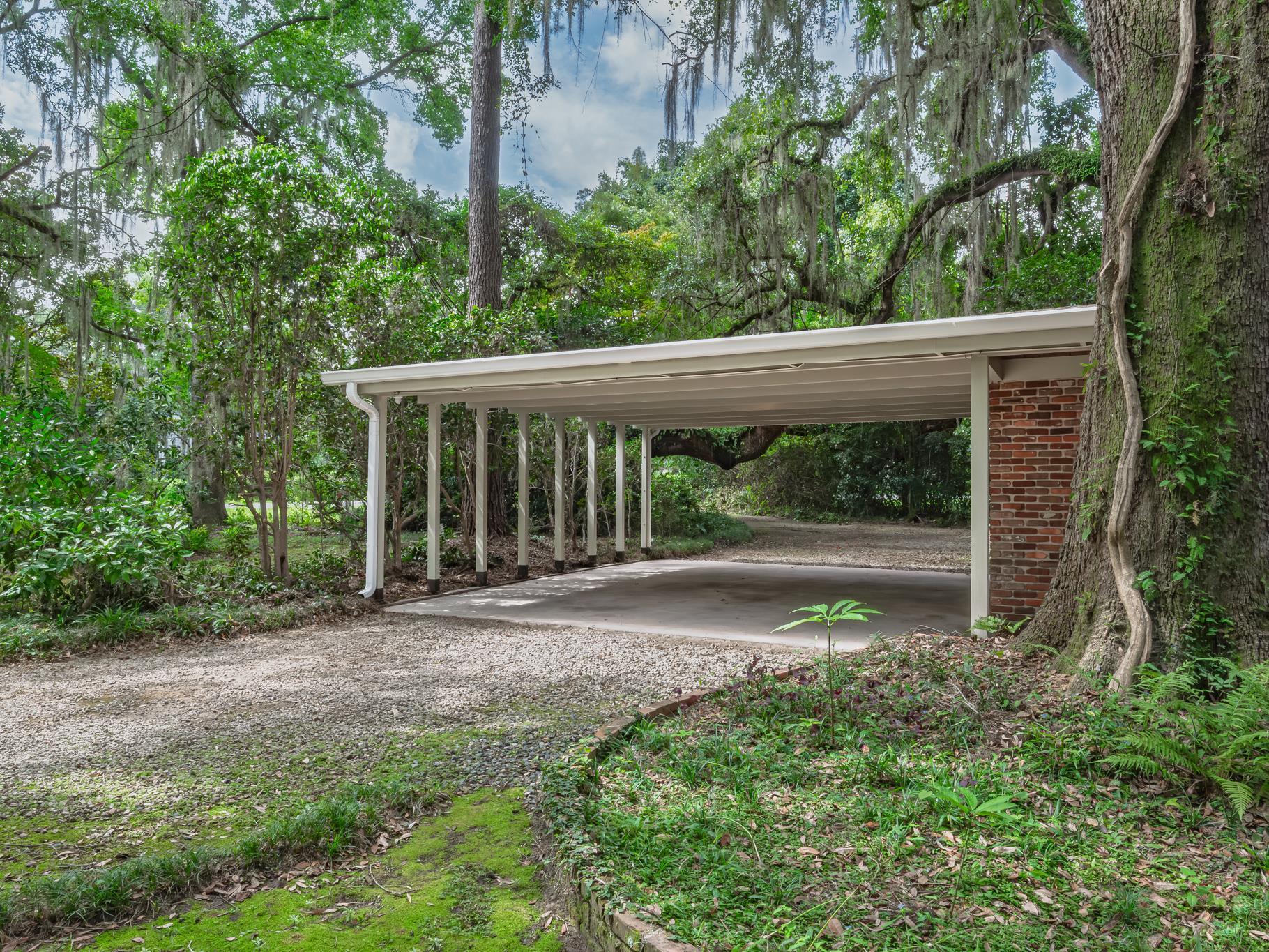 710 Waverly Road