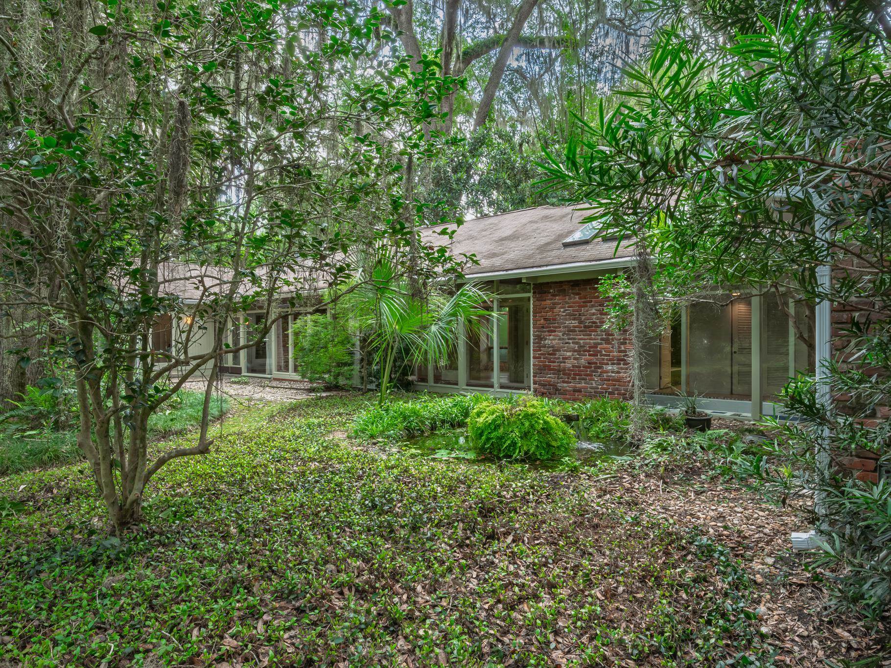 710 Waverly Road