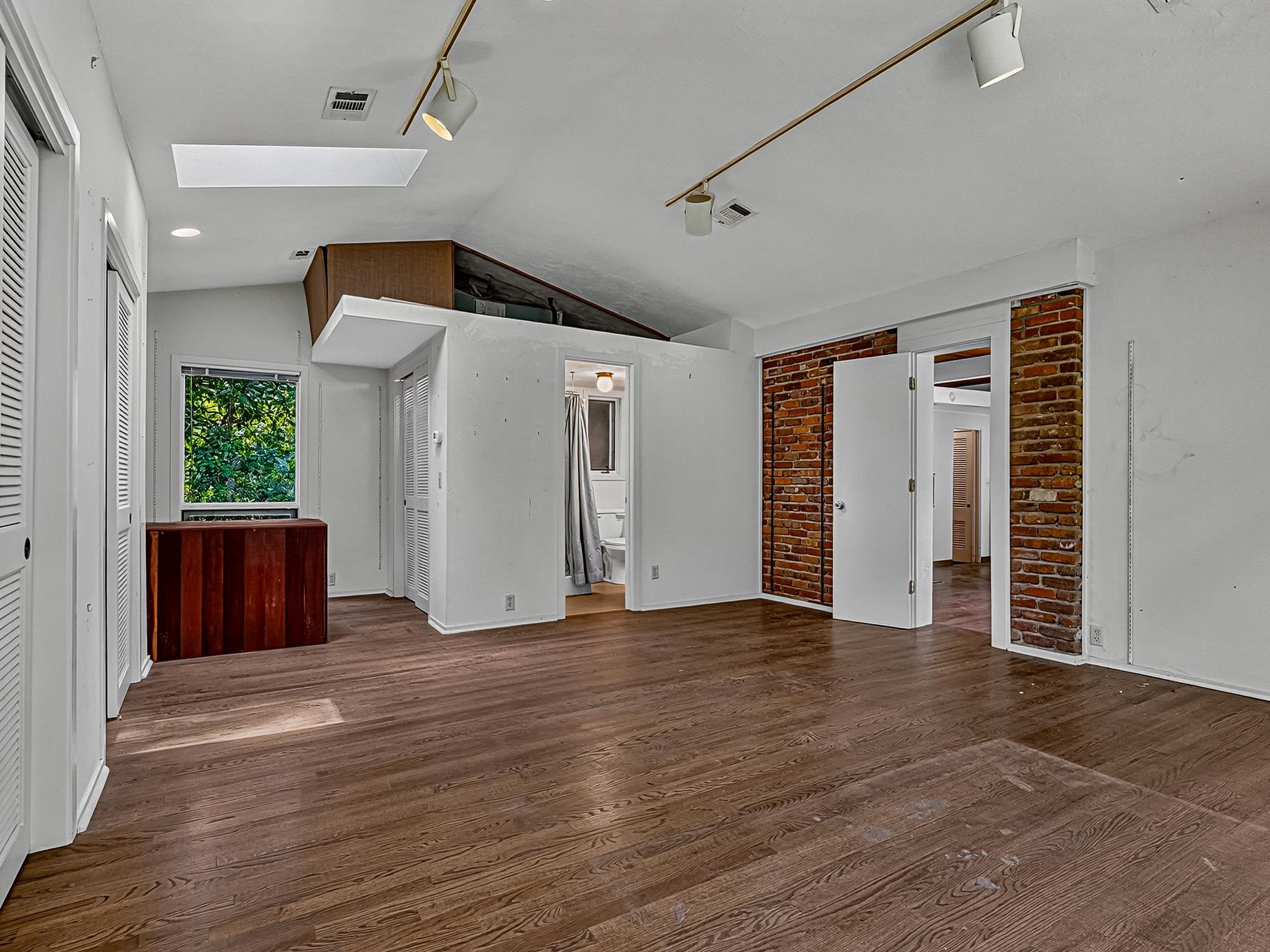 710 Waverly Road