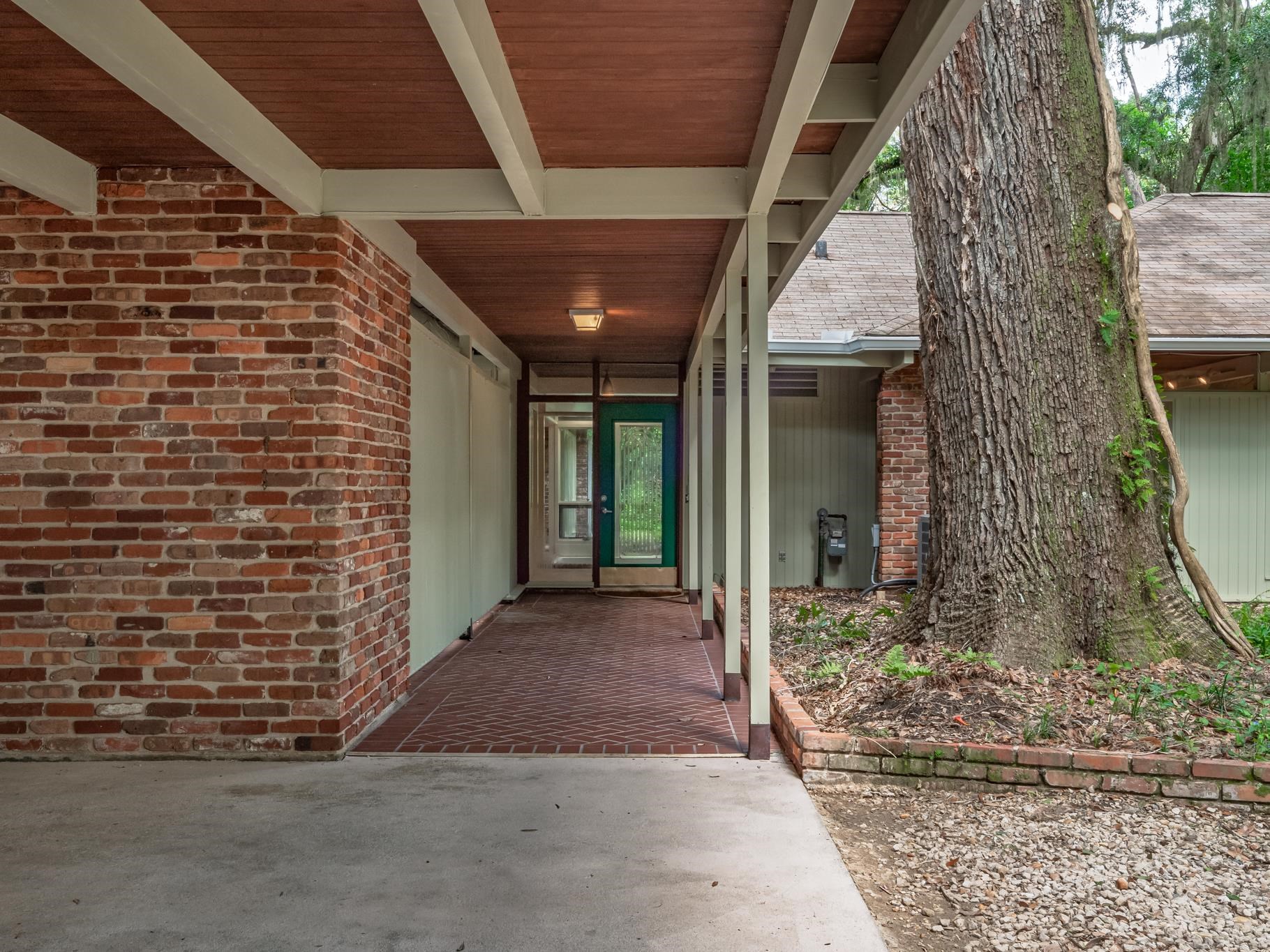 710 Waverly Road