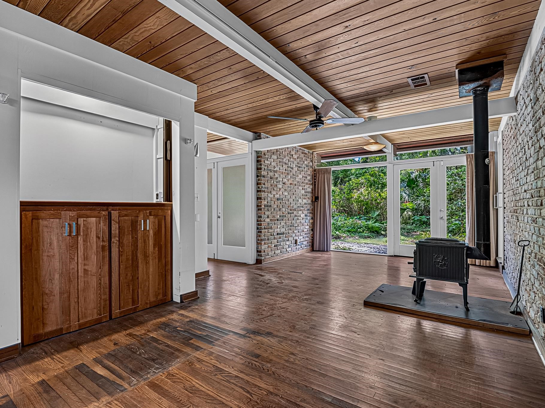 710 Waverly Road