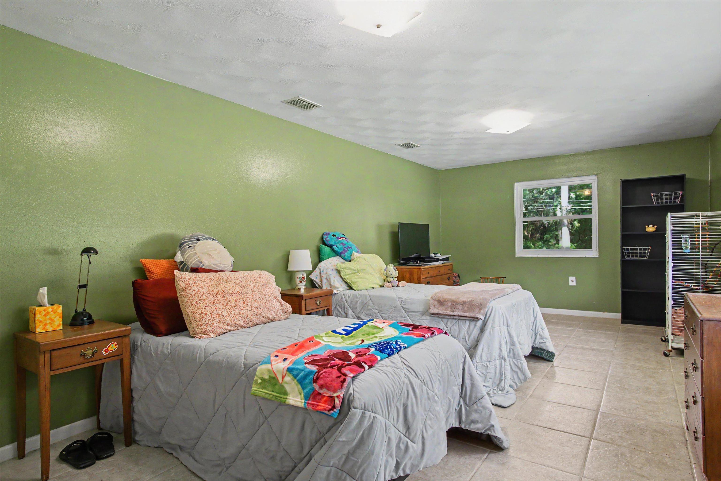 3232 Robinson Oak Drive