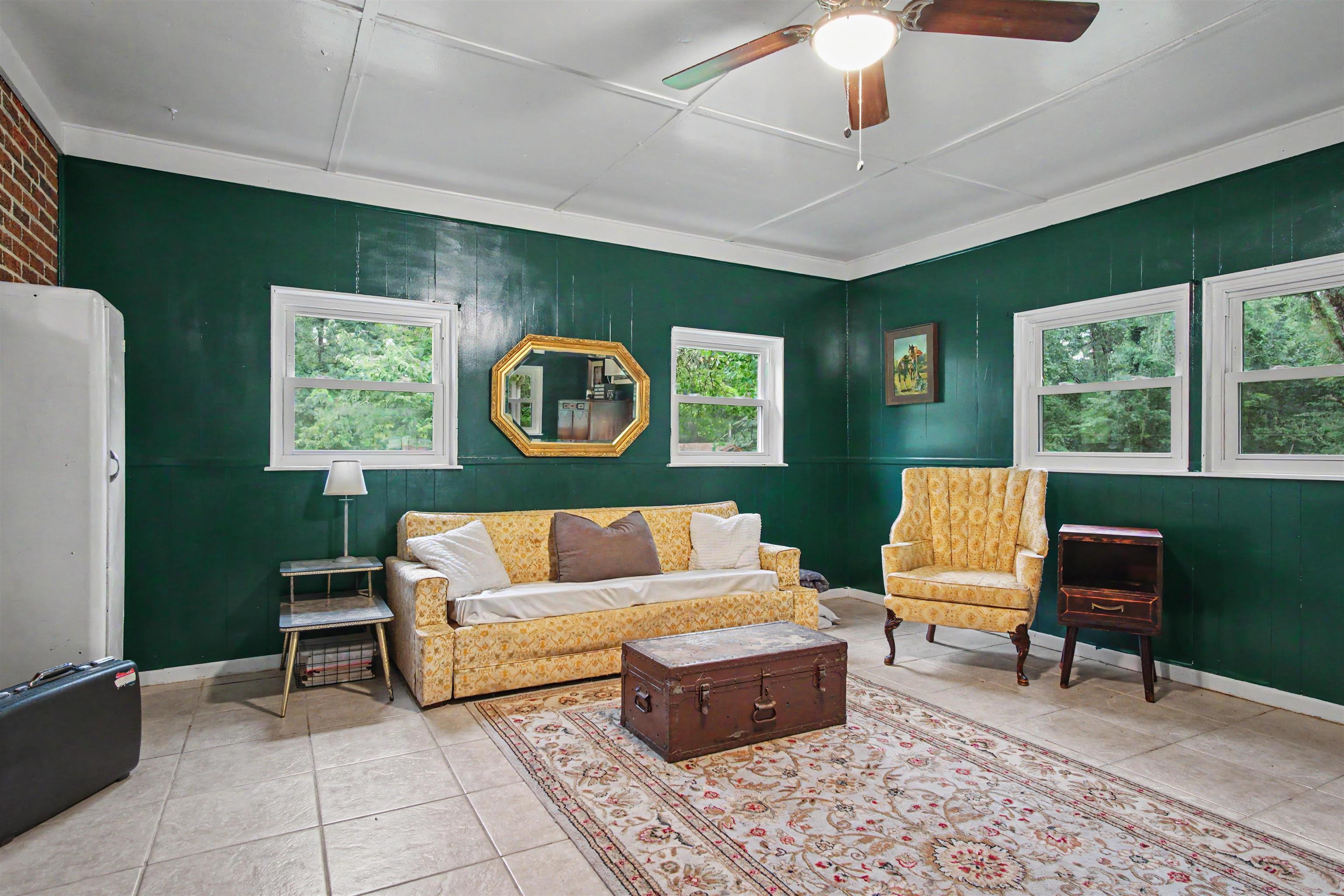 3232 Robinson Oak Drive