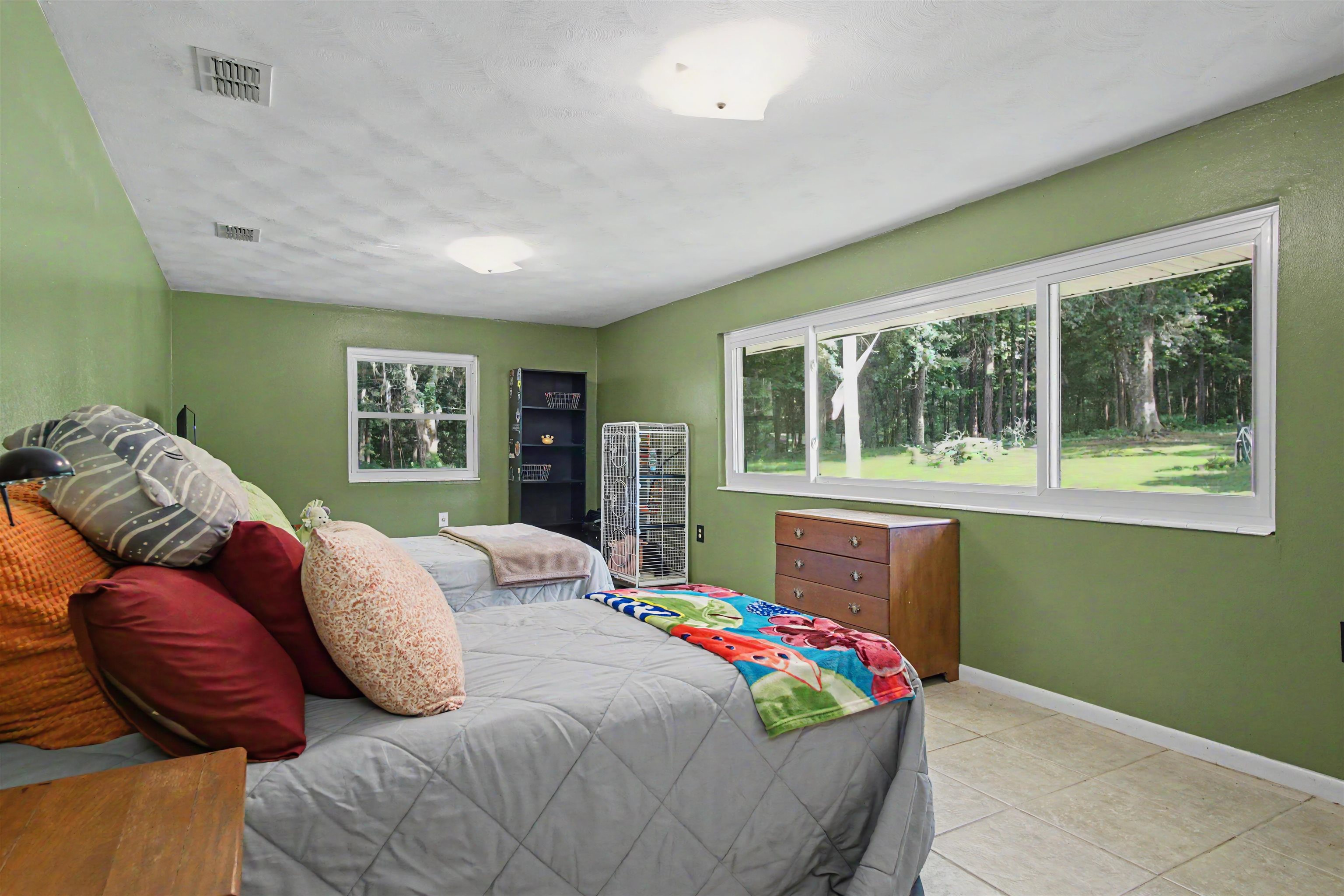 3232 Robinson Oak Drive
