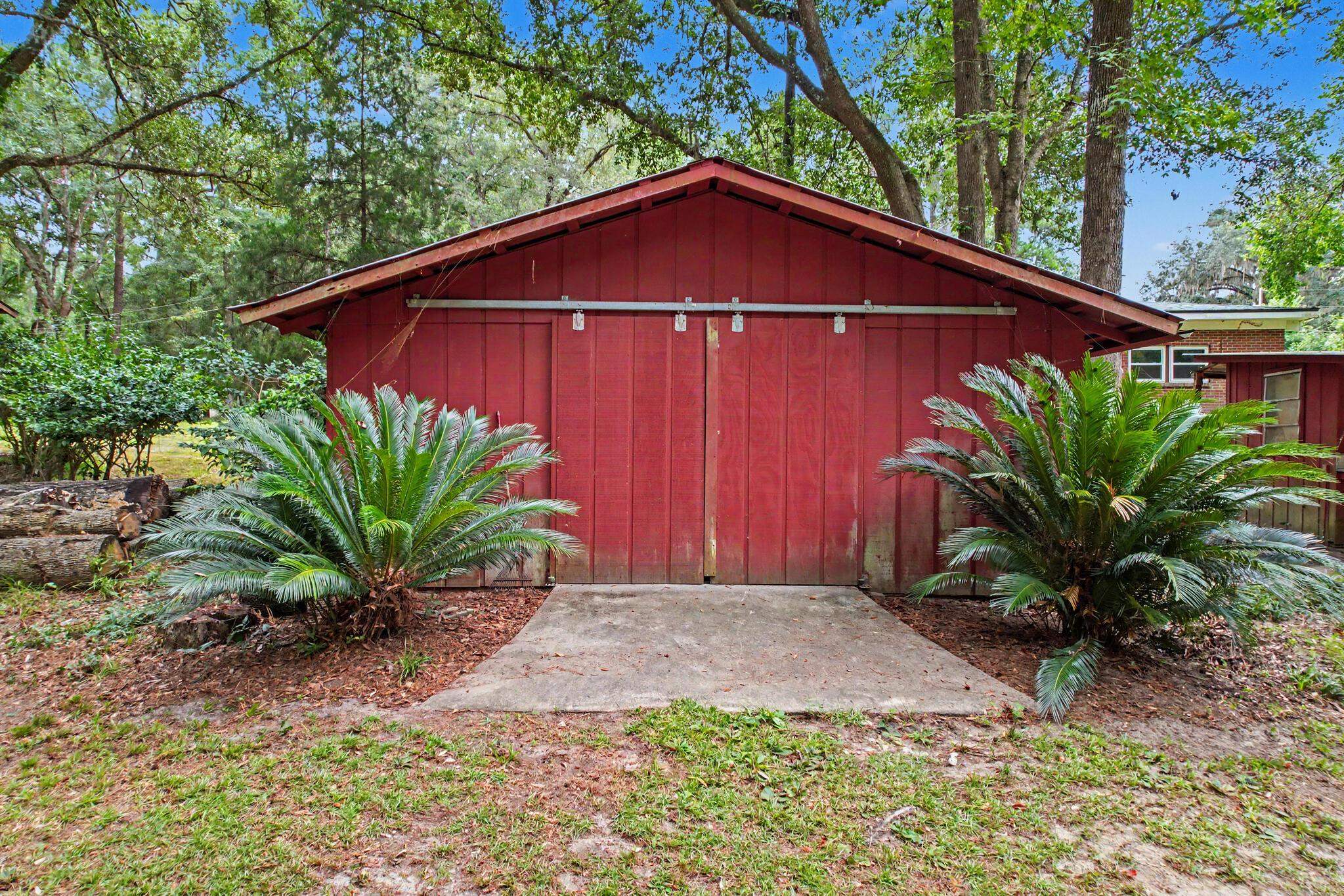 3232 Robinson Oak Drive
