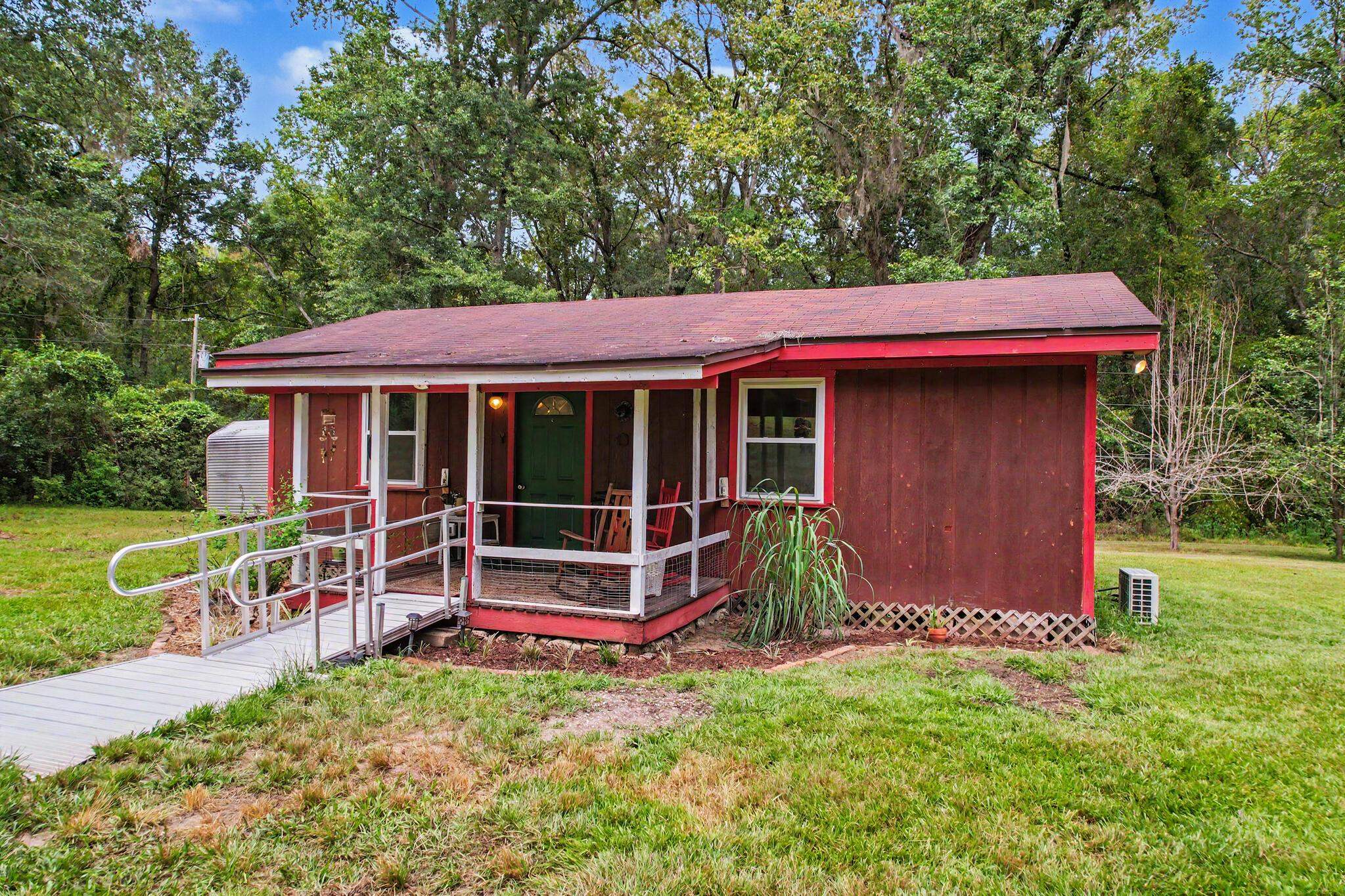 3232 Robinson Oak Drive