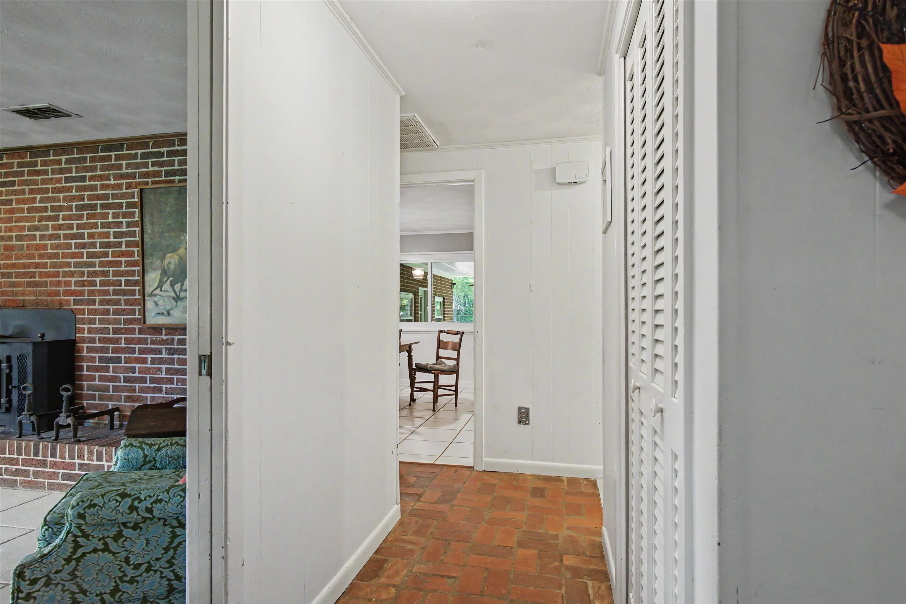 3232 Robinson Oak Drive
