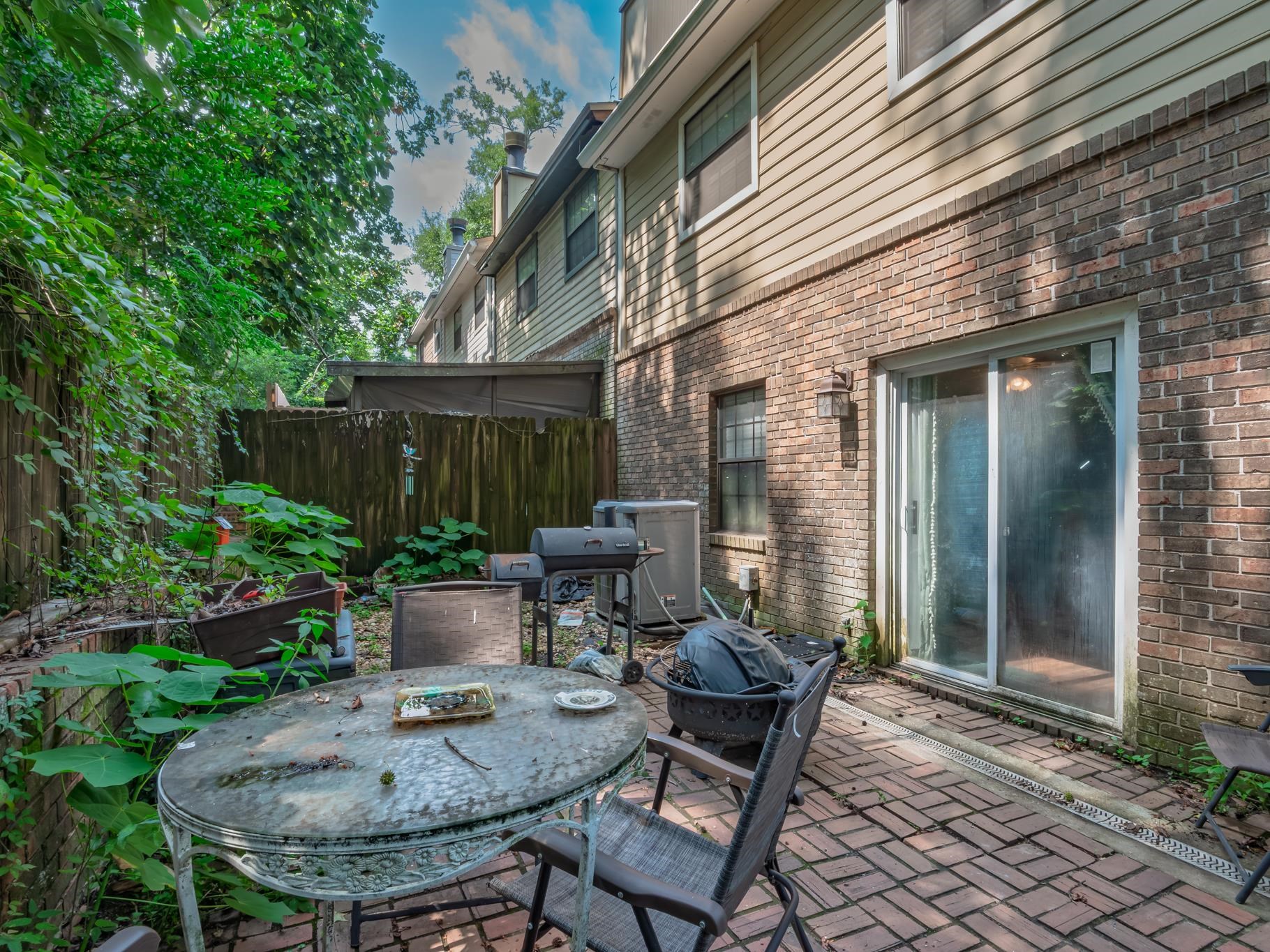 1301 Cross Creek Circle
