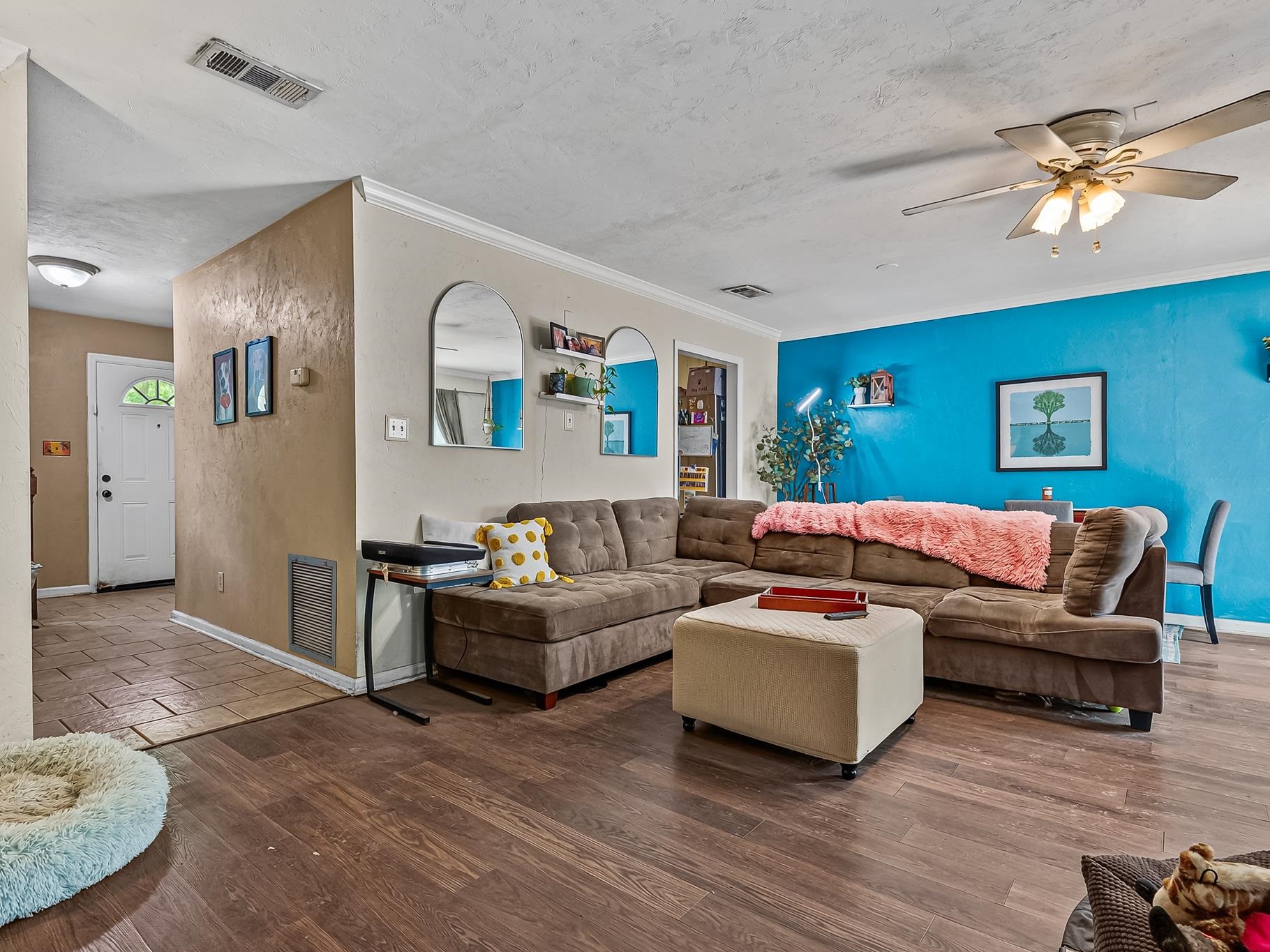 1301 Cross Creek Circle