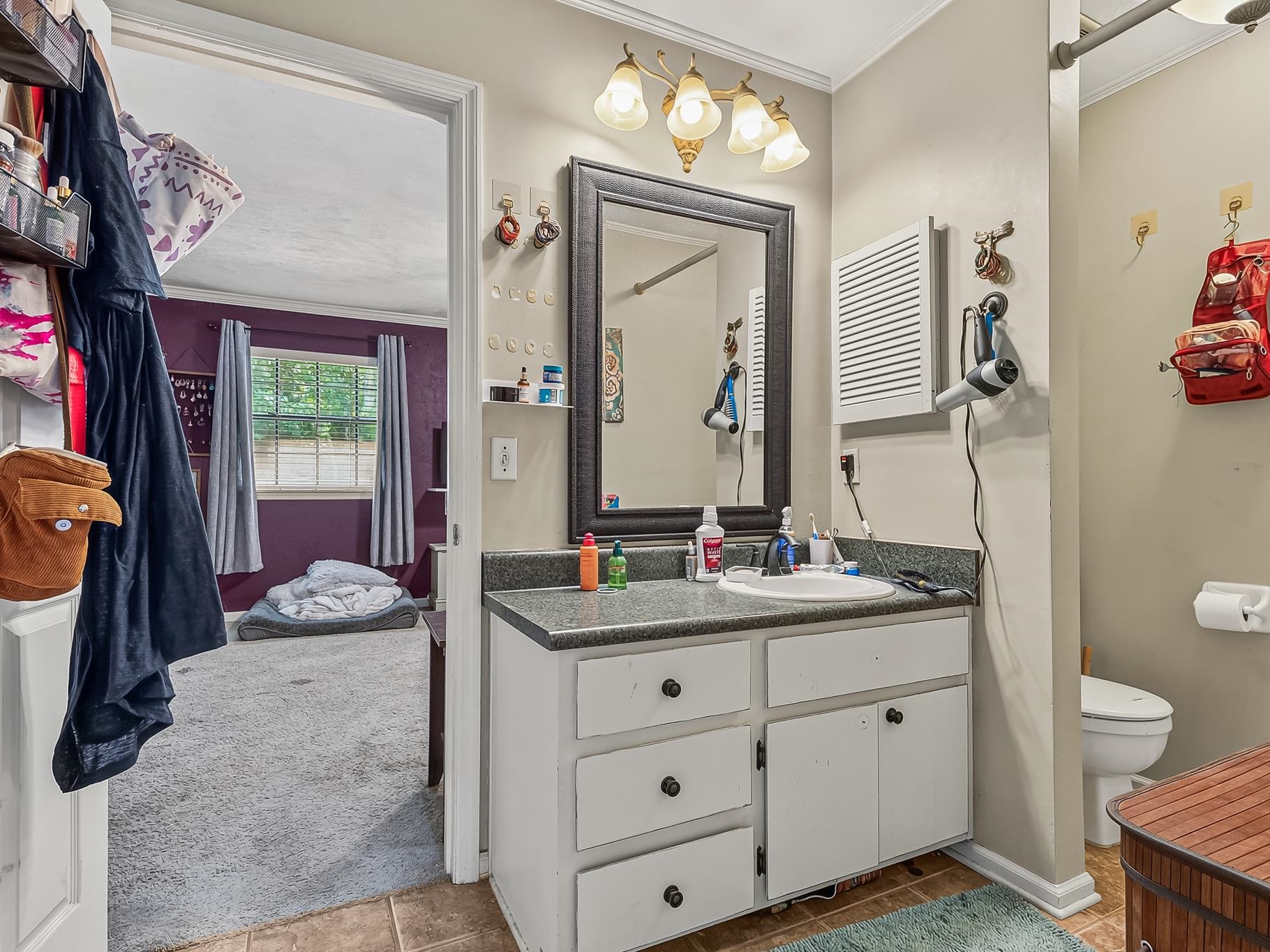 1301 Cross Creek Circle