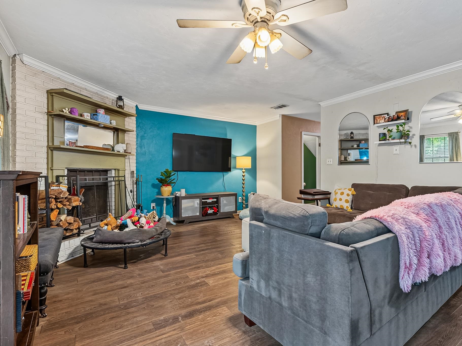 1301 Cross Creek Circle
