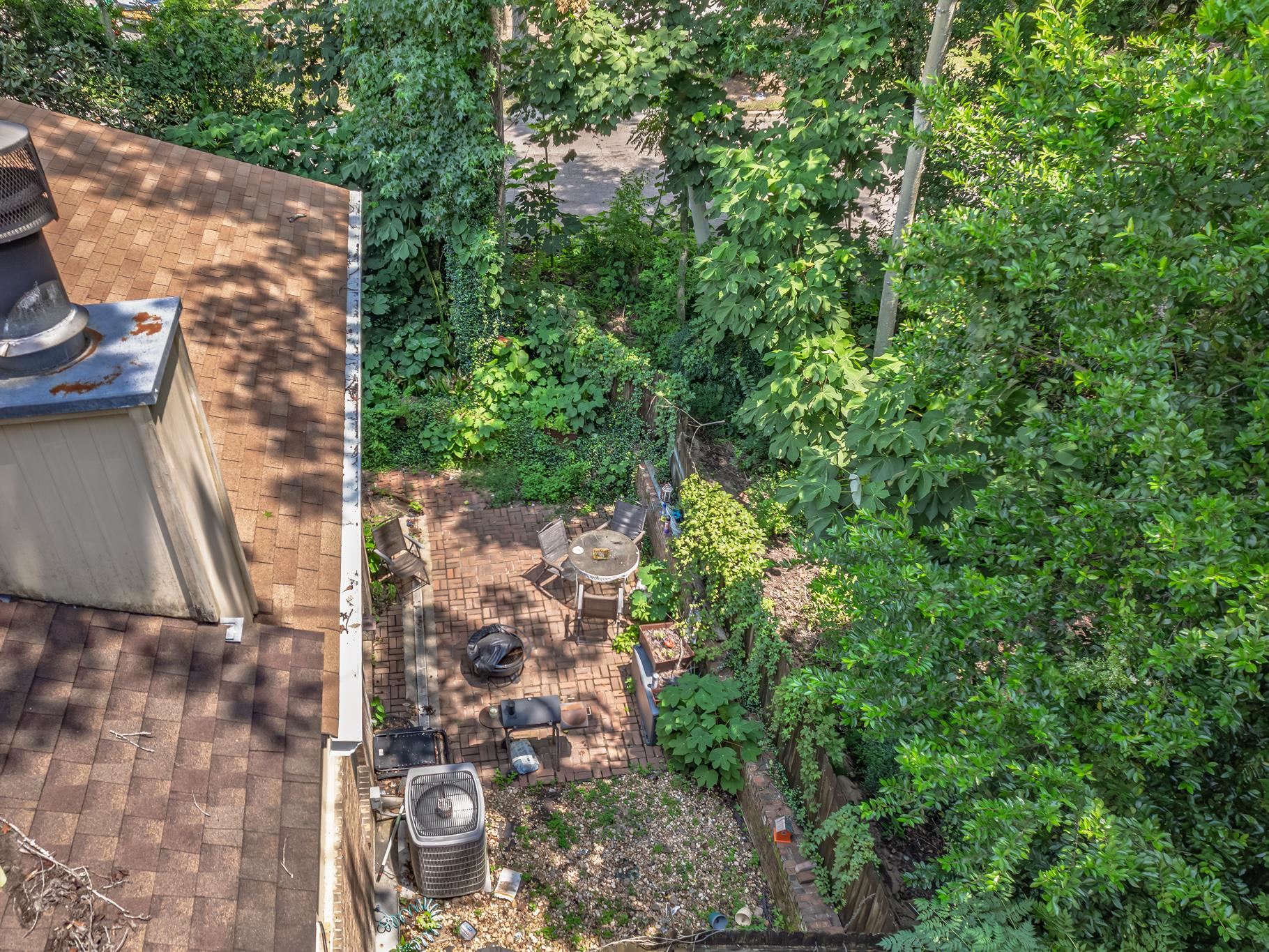 1301 Cross Creek Circle