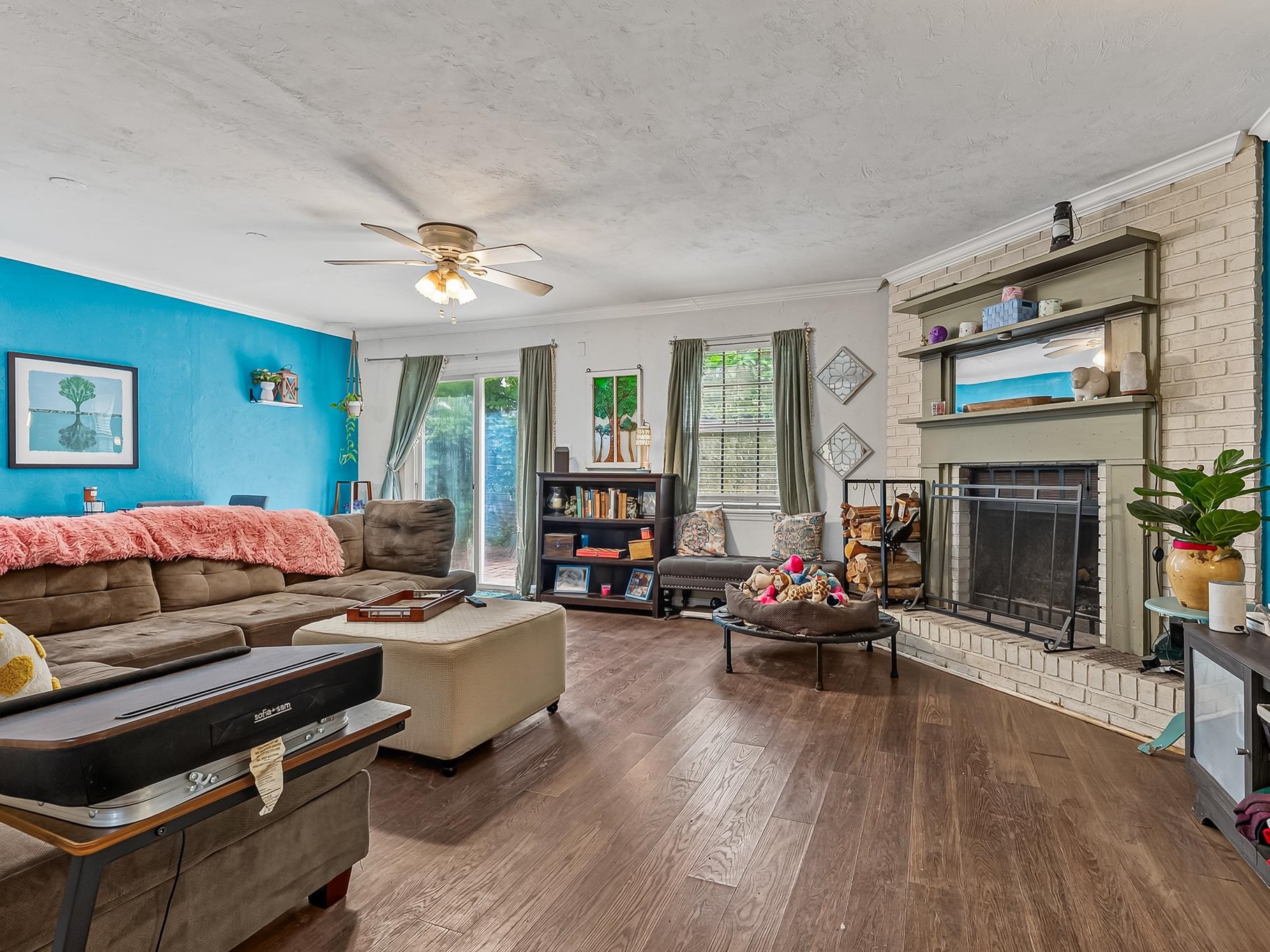 1301 Cross Creek Circle
