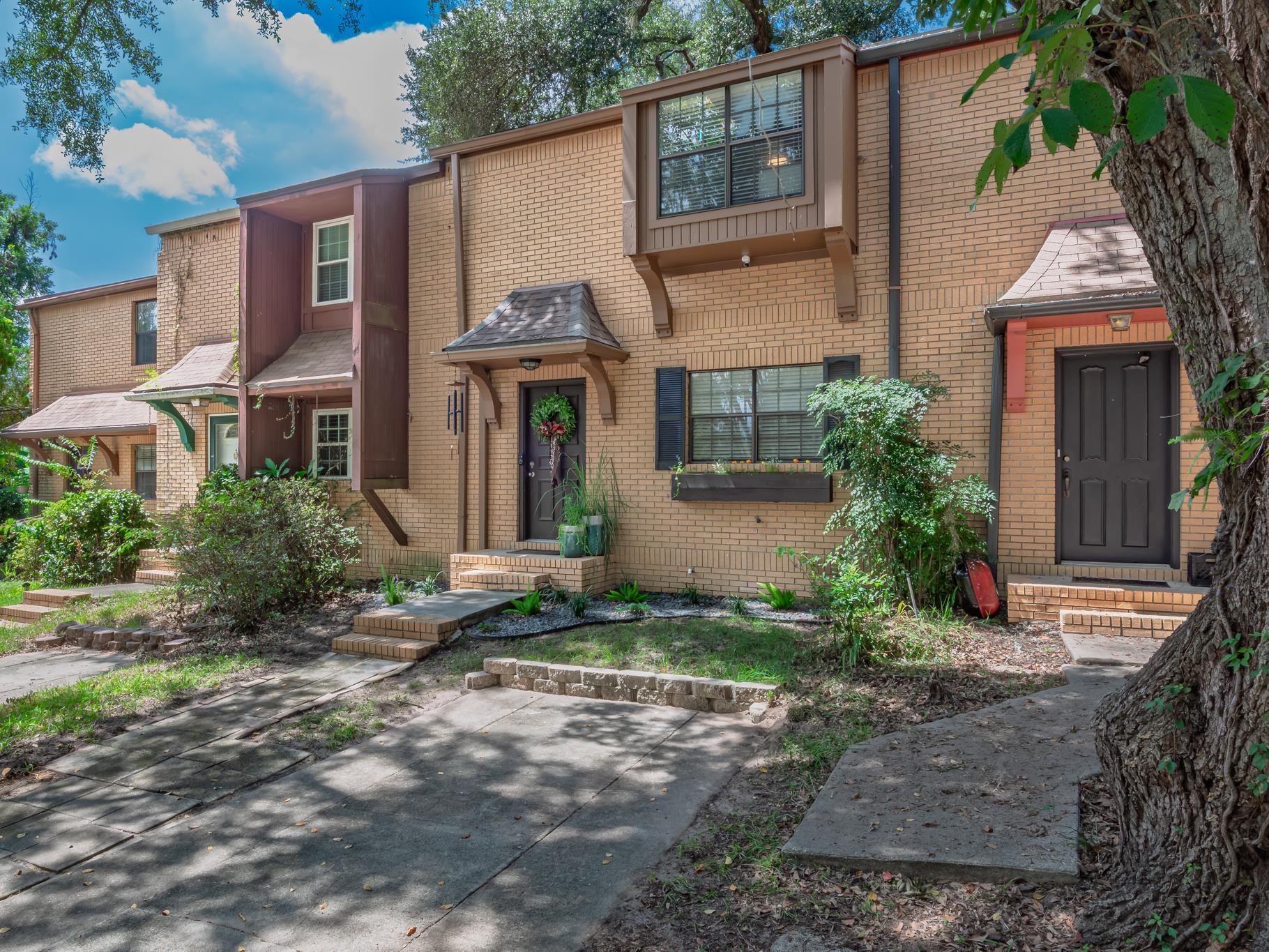 1820 Larette Drive