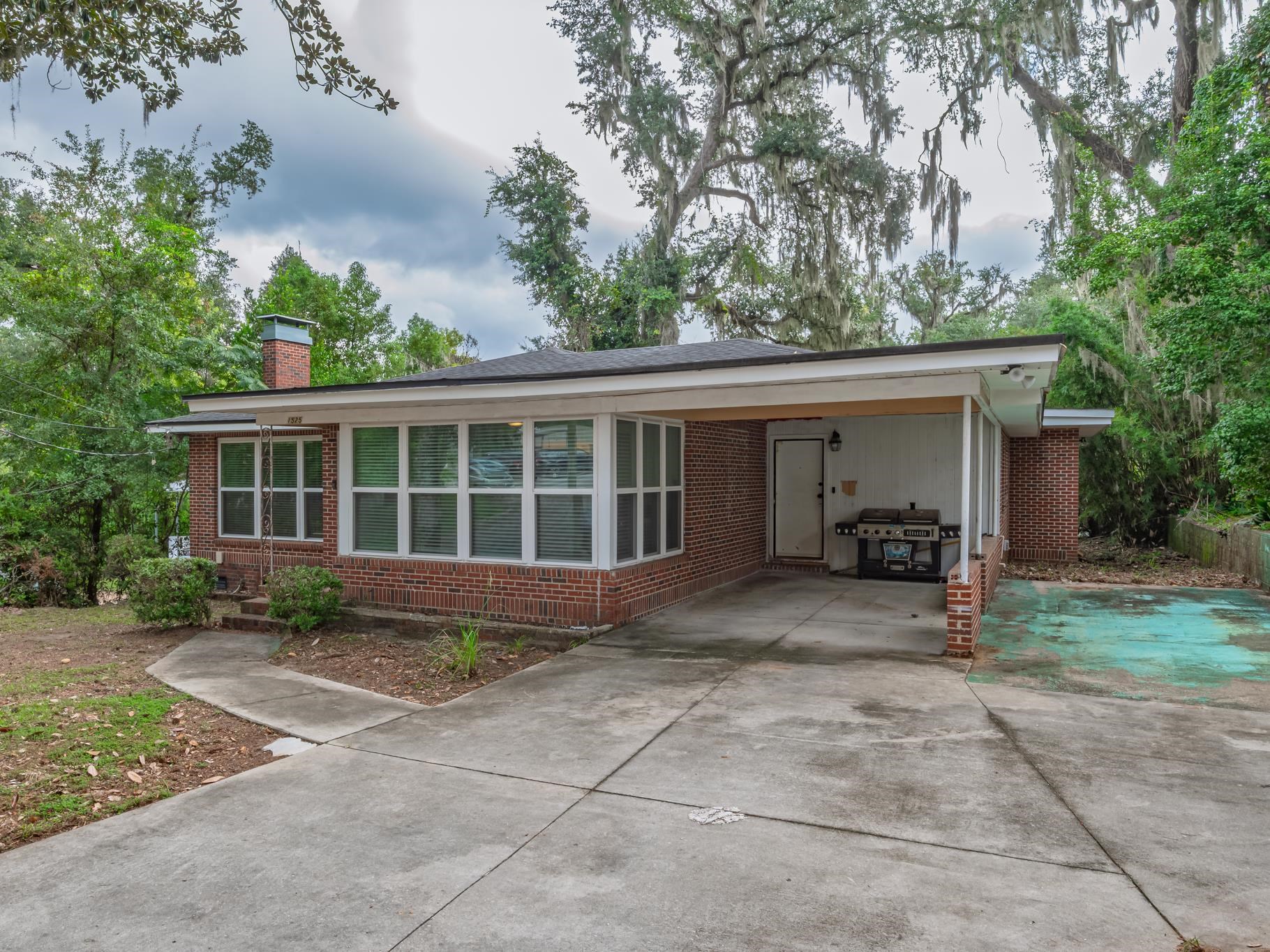 1525 S Carrie Pittman Meek Street