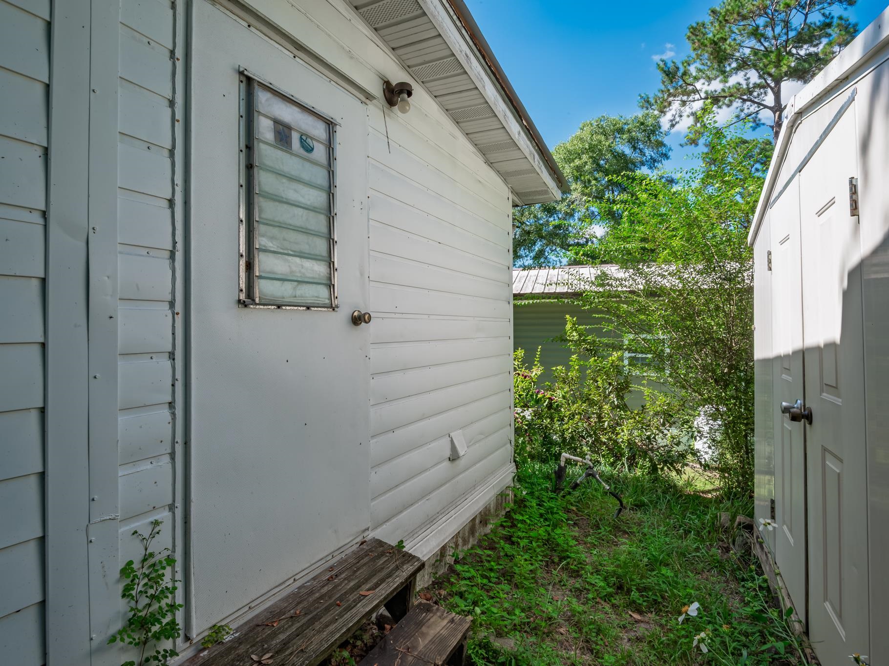 1809 DEERTREE Drive