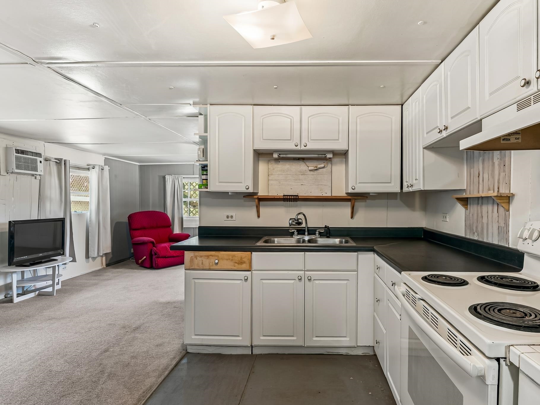 1809 DEERTREE Drive
